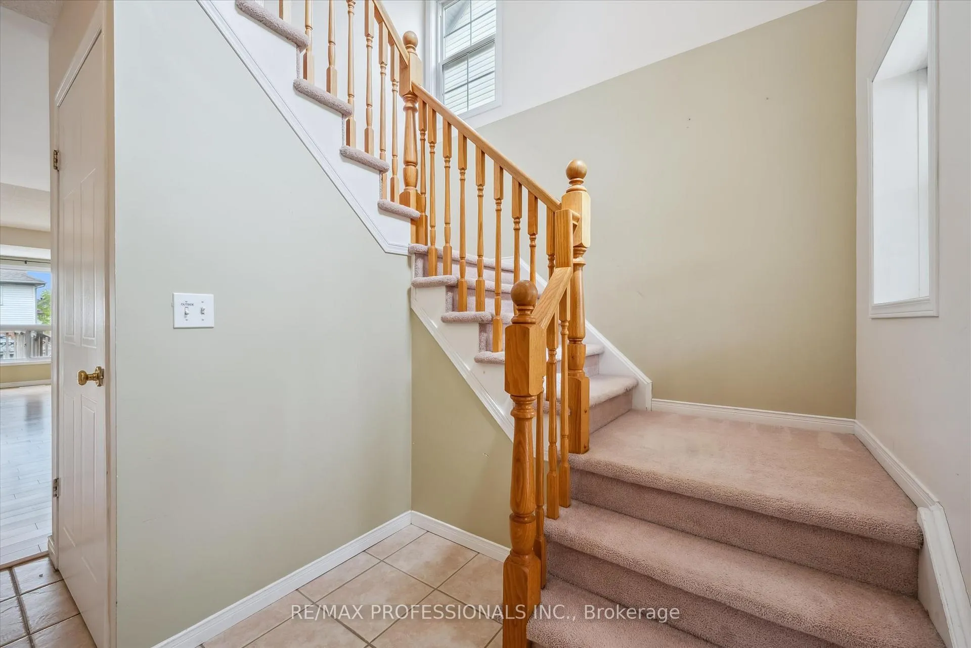 Photo 17 of 165 Silurian Drive, Guelph, Grange Road — HOMEH