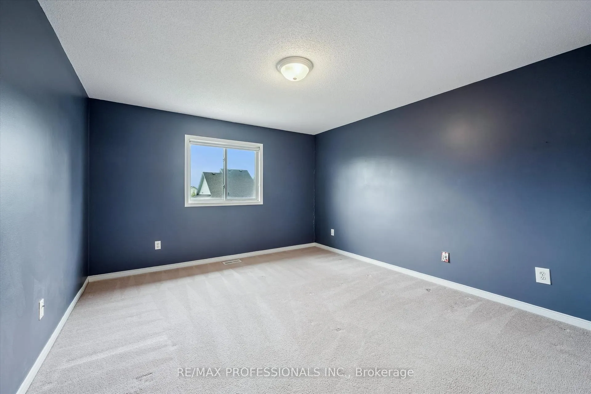 Photo 18 of 165 Silurian Drive, Guelph, Grange Road — HOMEH
