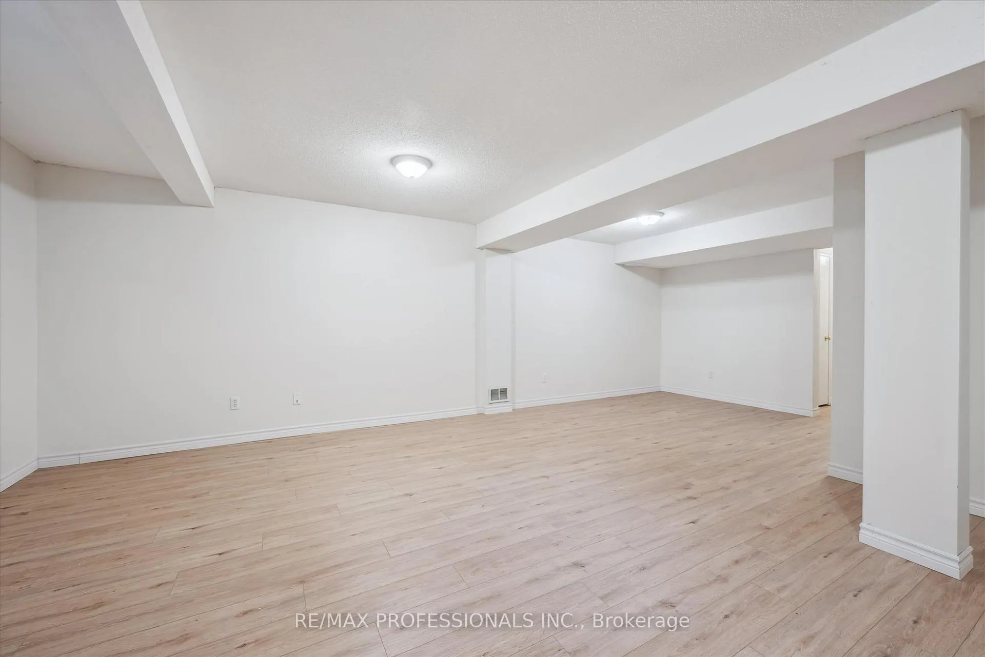 Photo 25 of 165 Silurian Drive, Guelph, Grange Road — HOMEH