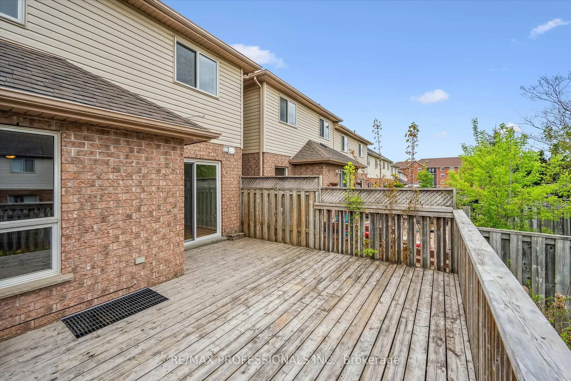 Photo 30 of 165 Silurian Drive, Guelph, Grange Road — HOMEH