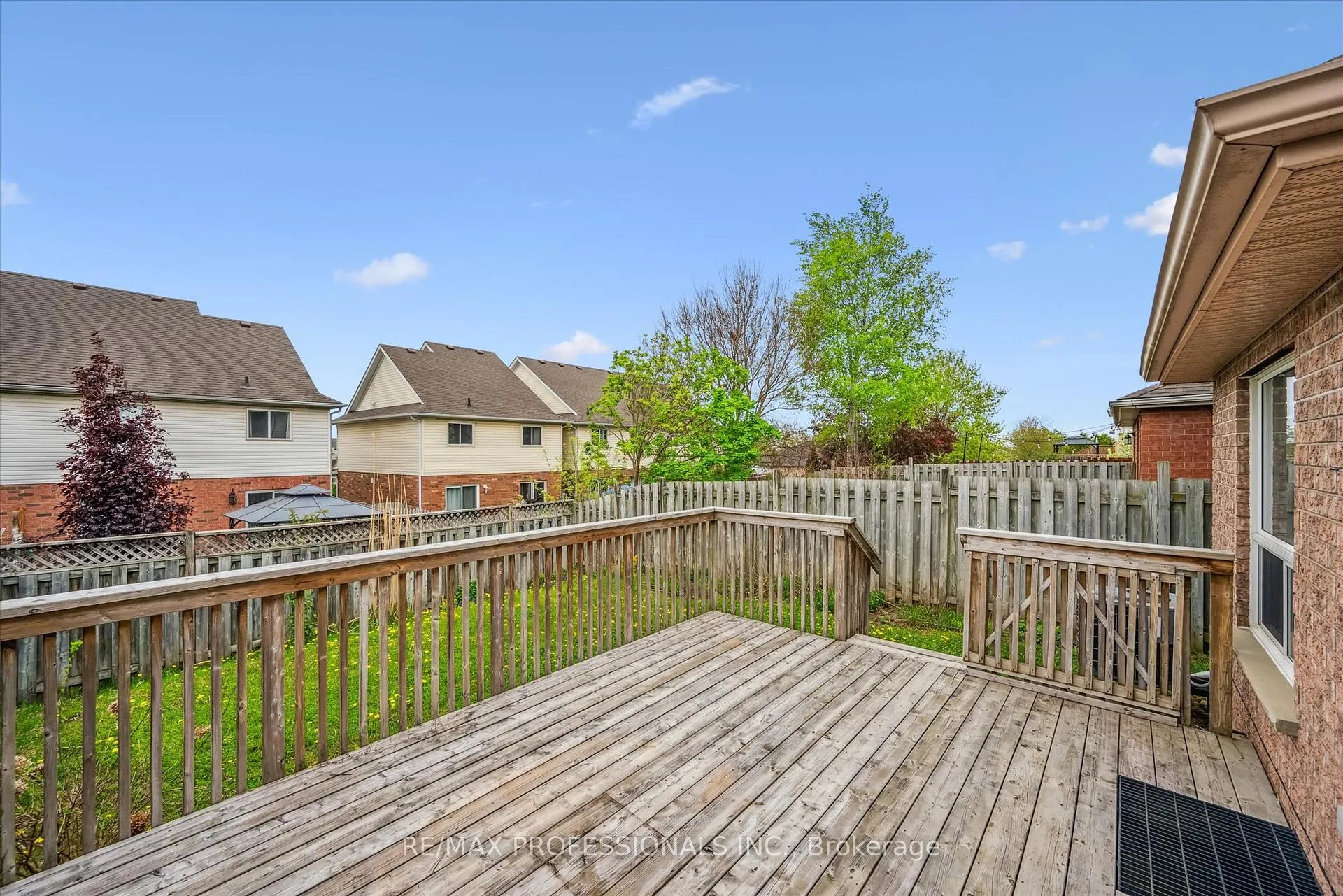 Photo 32 of 165 Silurian Drive, Guelph, Grange Road — HOMEH