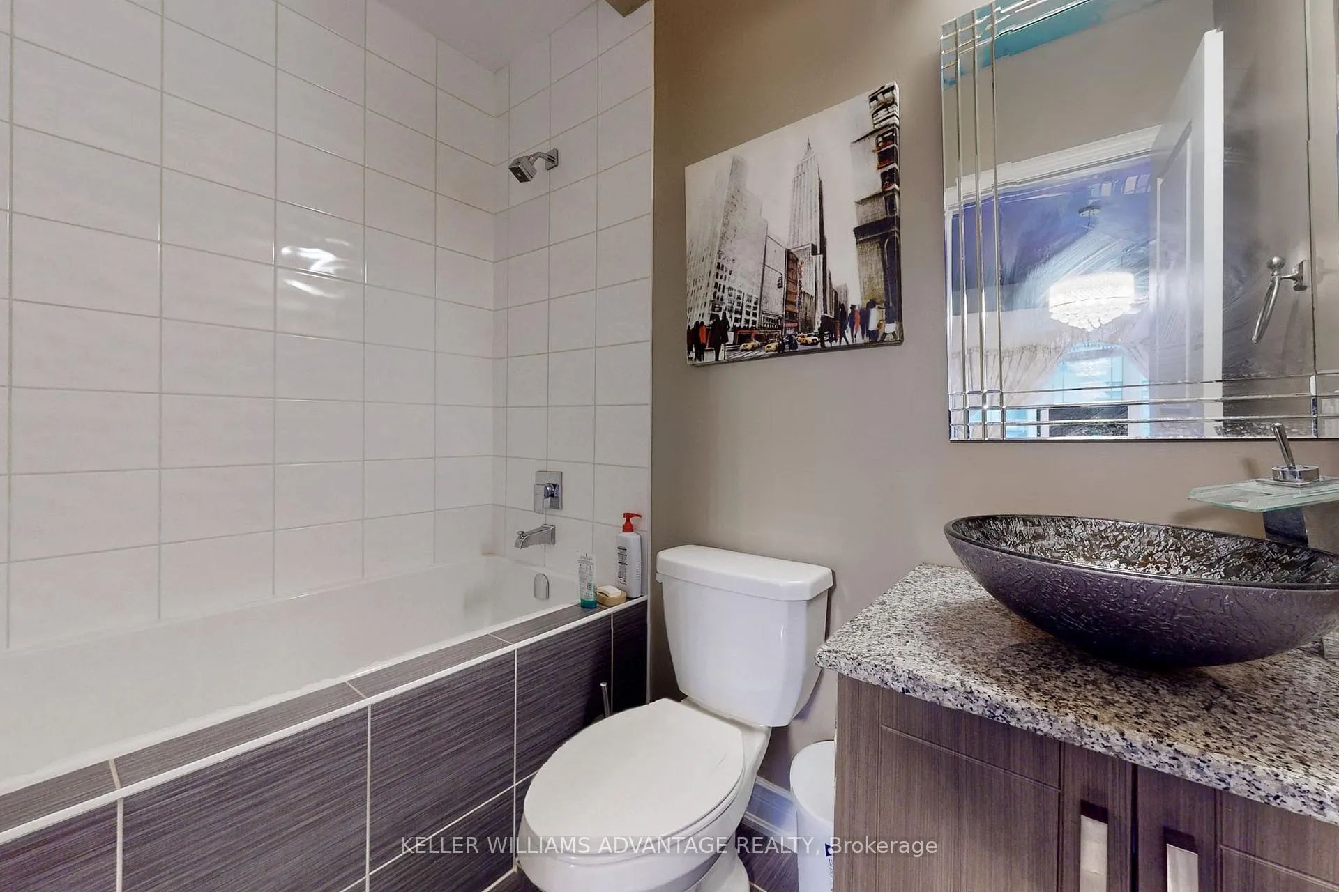 Photo 31 of 51 Finland Drive, Vaughan, Kleinburg — HOMEH