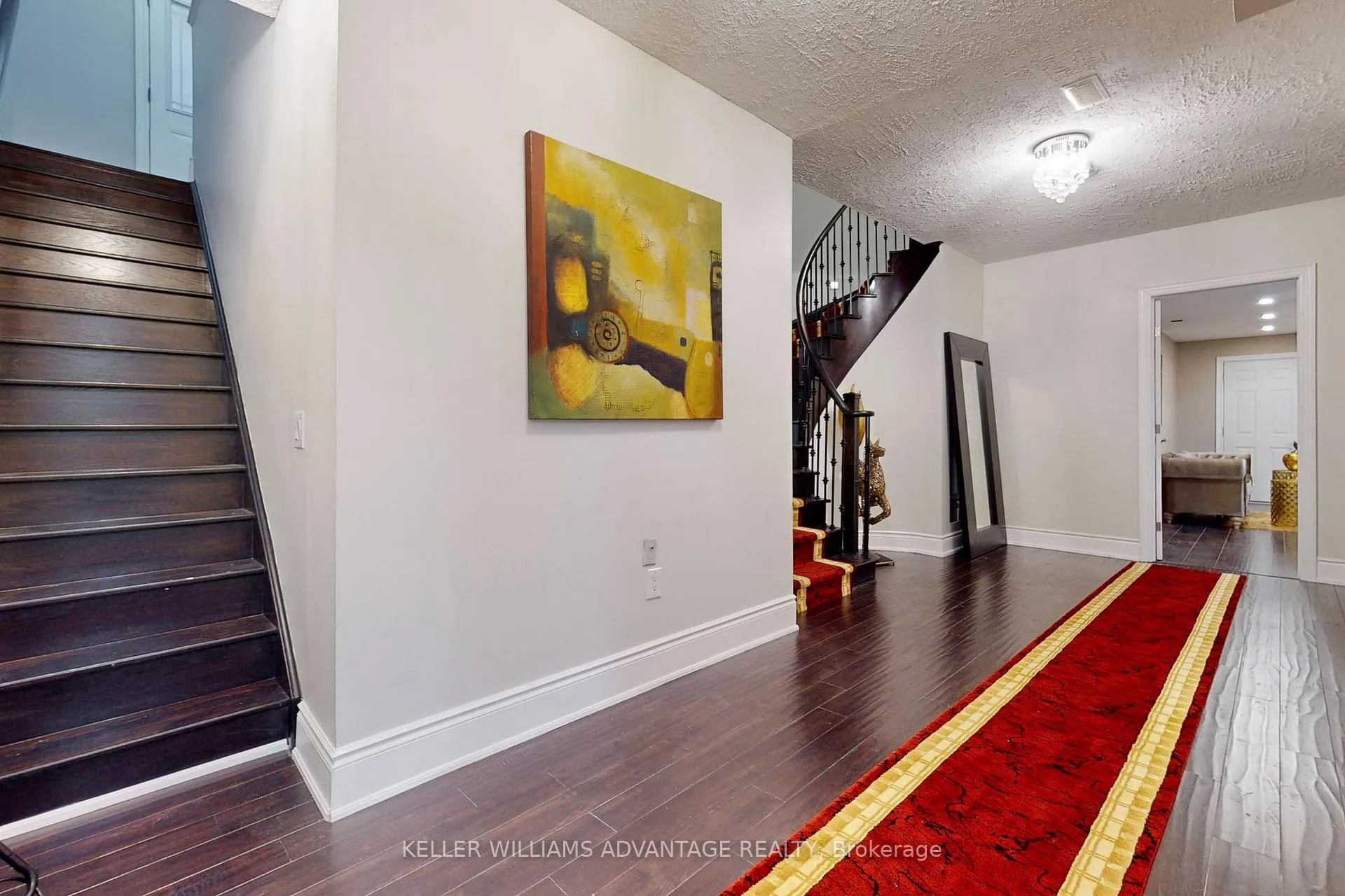 Photo 35 of 51 Finland Drive, Vaughan, Kleinburg — HOMEH