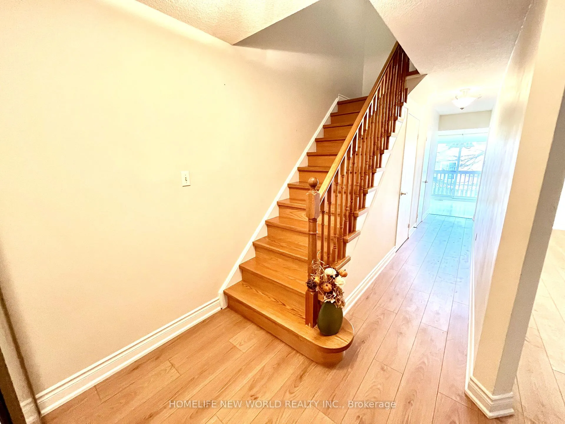 Photo 2 of 102 Ducatel Crescent, Ajax, Central — HOMEH