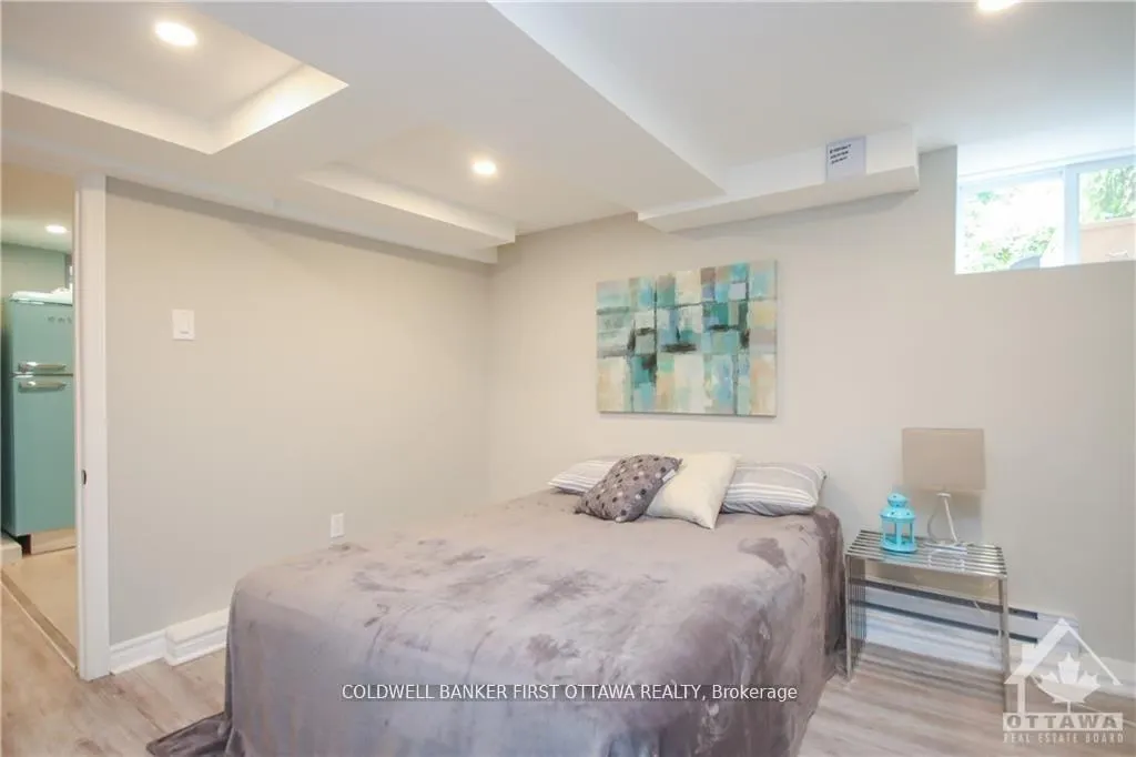 Photo 4 of Unit B, 135 Hawthorne Avenue, Ottawa, Ottawa East — HOMEH