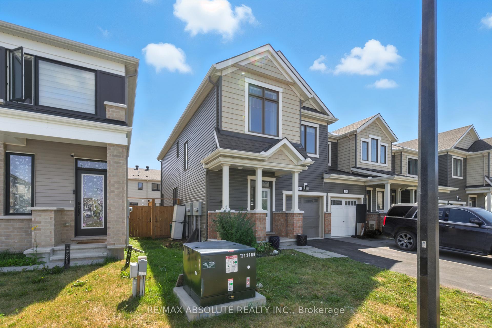 Photo 3 of 264 Atima Circle, Ottawa, Barrhaven - Half Moon Bay — HOMEH