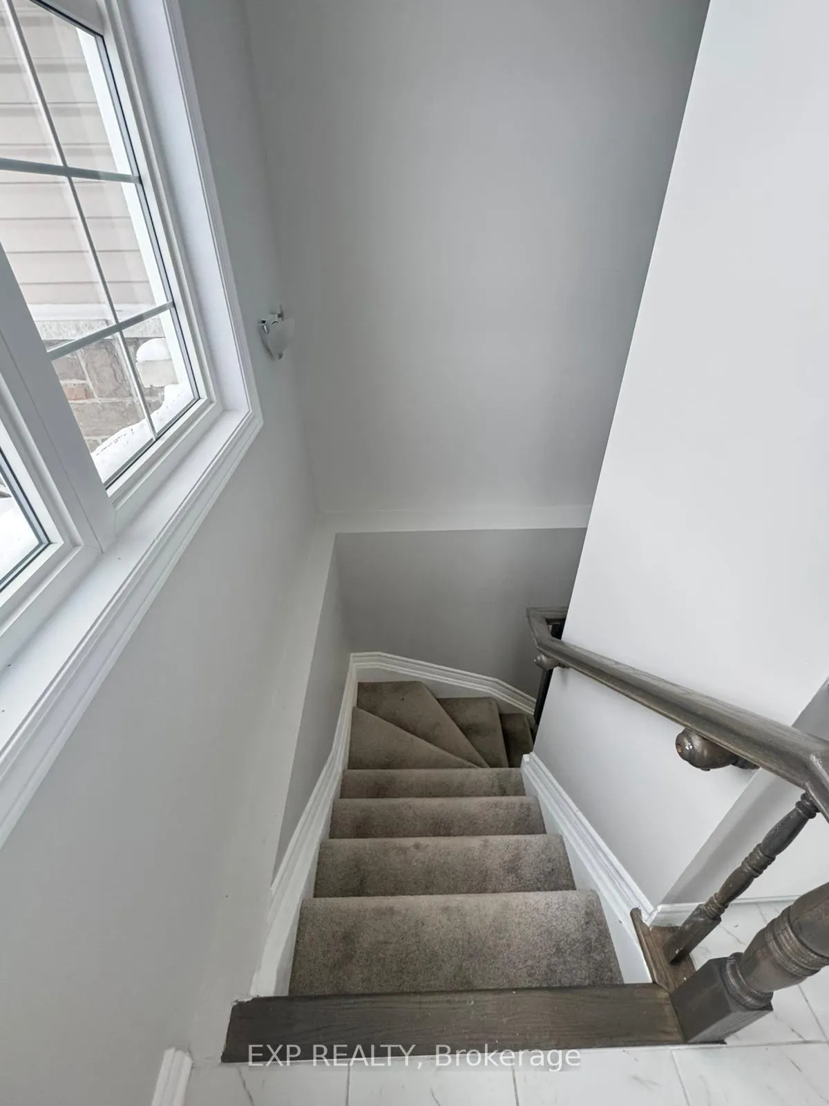 Photo 5 of Unit Unit B, 168 Minikan Street, Ottawa, Blossom Park/Kemp Park/Findlay Creek — HOMEH