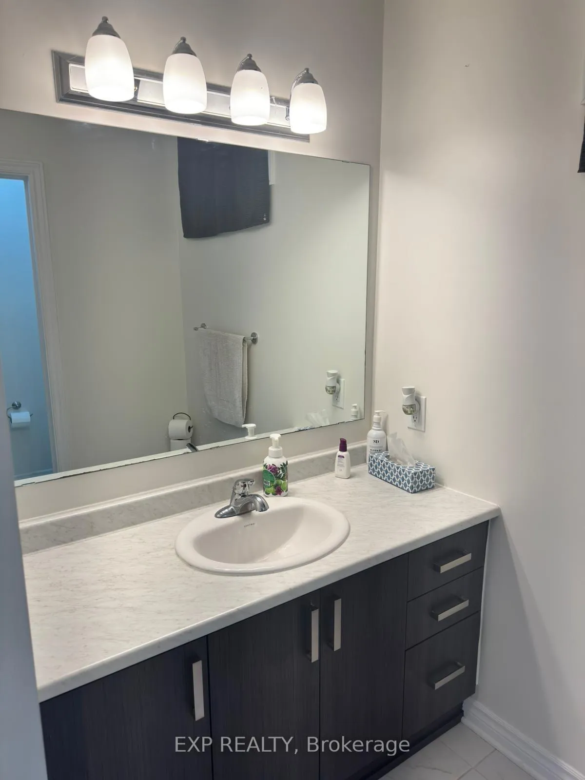 Photo 9 of Unit Unit B, 168 Minikan Street, Ottawa, Blossom Park/Kemp Park/Findlay Creek — HOMEH