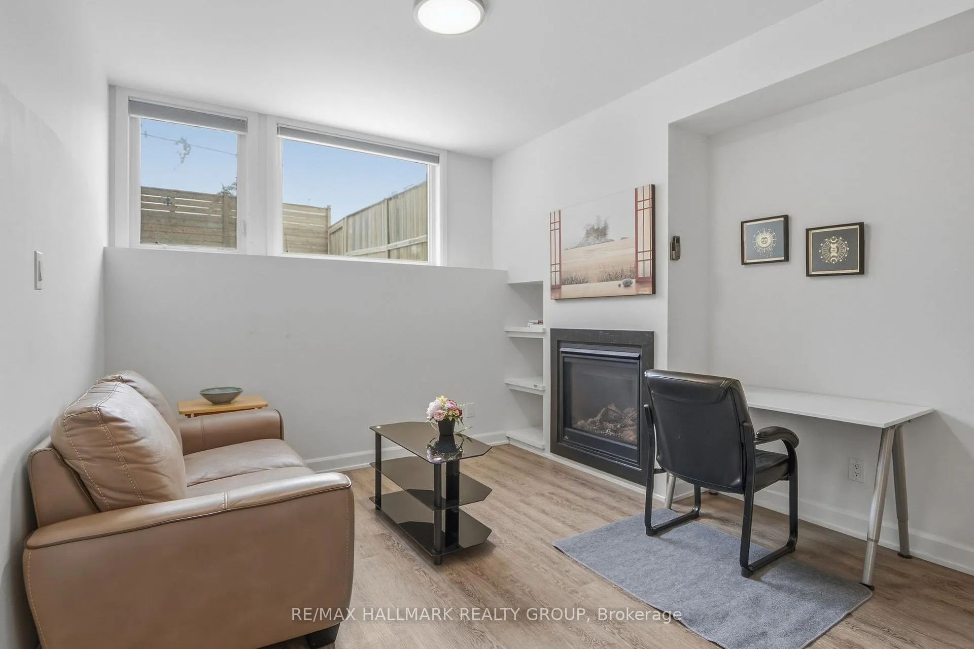 Photo 3 of Unit B, 506 Mutual Street, Ottawa, Castle Heights — HOMEH