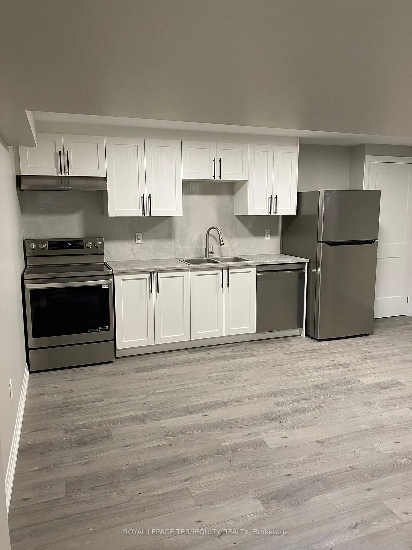 Photo 1 of Unit Lower, 34 Del Ray Crescent, Wasaga Beach — HOMEH