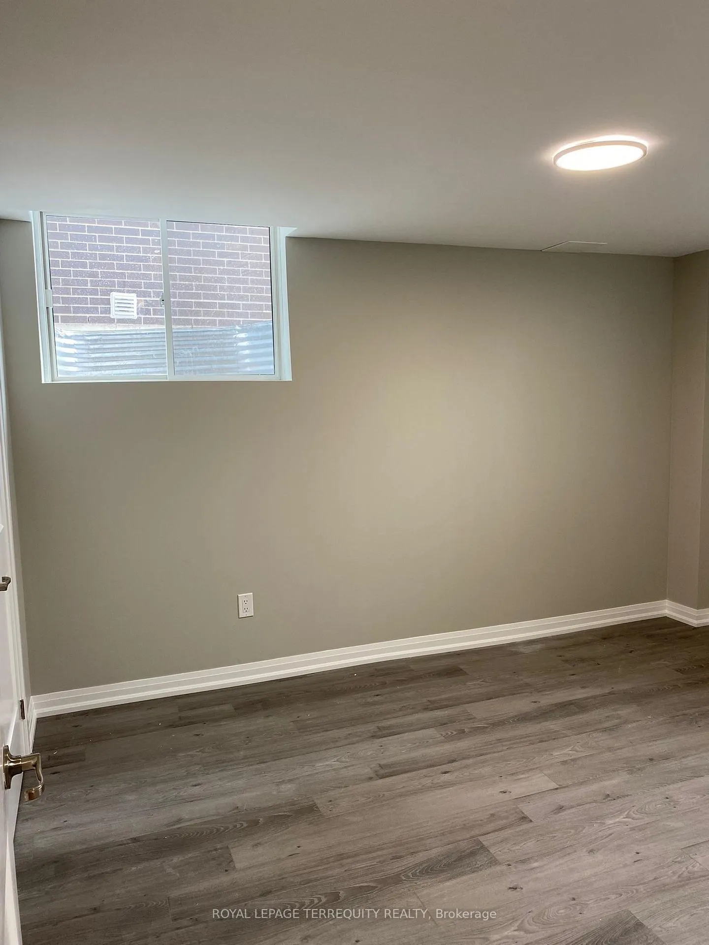 Photo 4 of Unit Lower, 34 Del Ray Crescent, Wasaga Beach — HOMEH