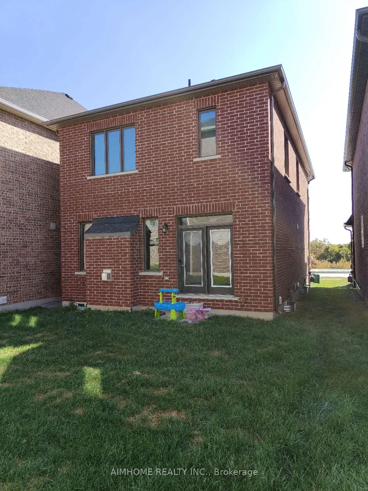 Photo 2 of 26 Navitas Crescent, Markham, Victoria Square — HOMEH