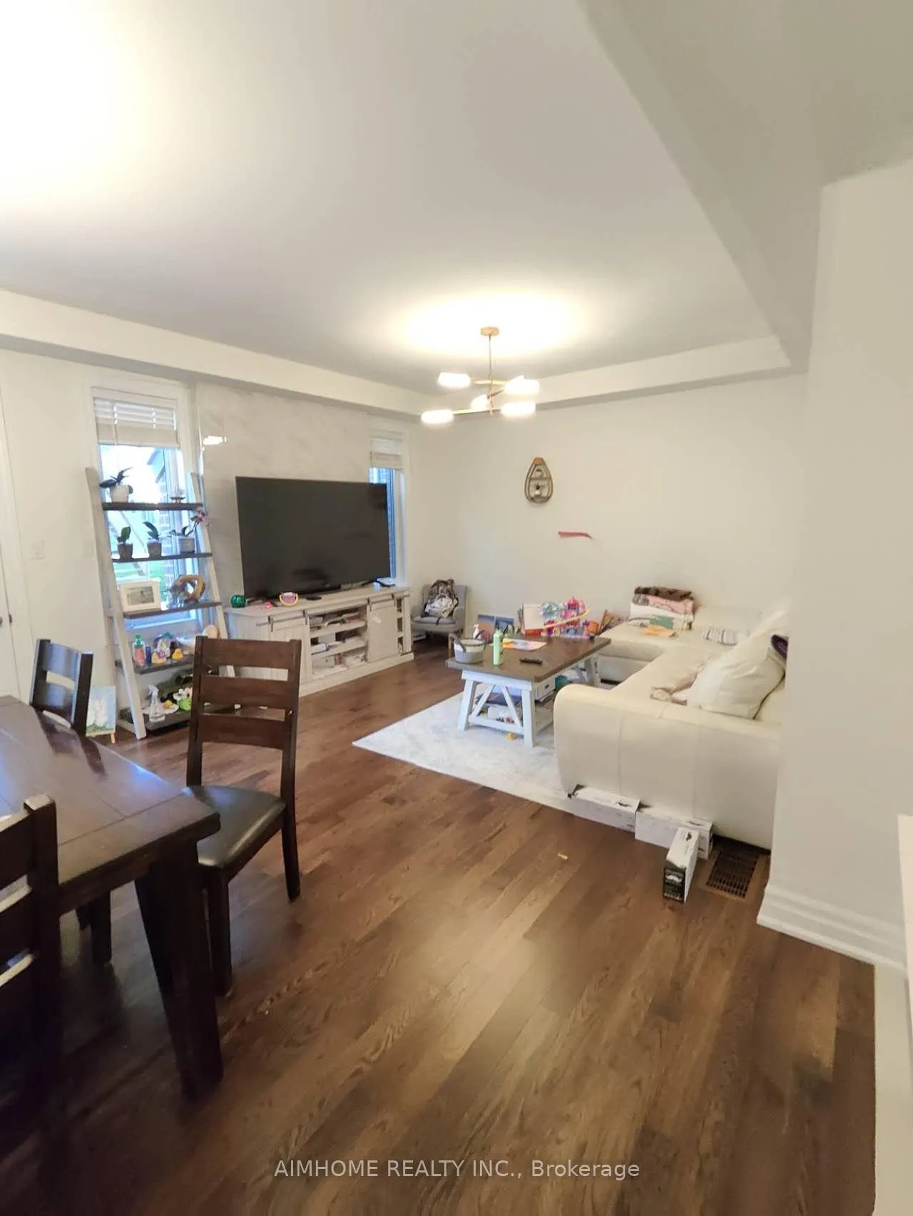 Photo 7 of 26 Navitas Crescent, Markham, Victoria Square — HOMEH