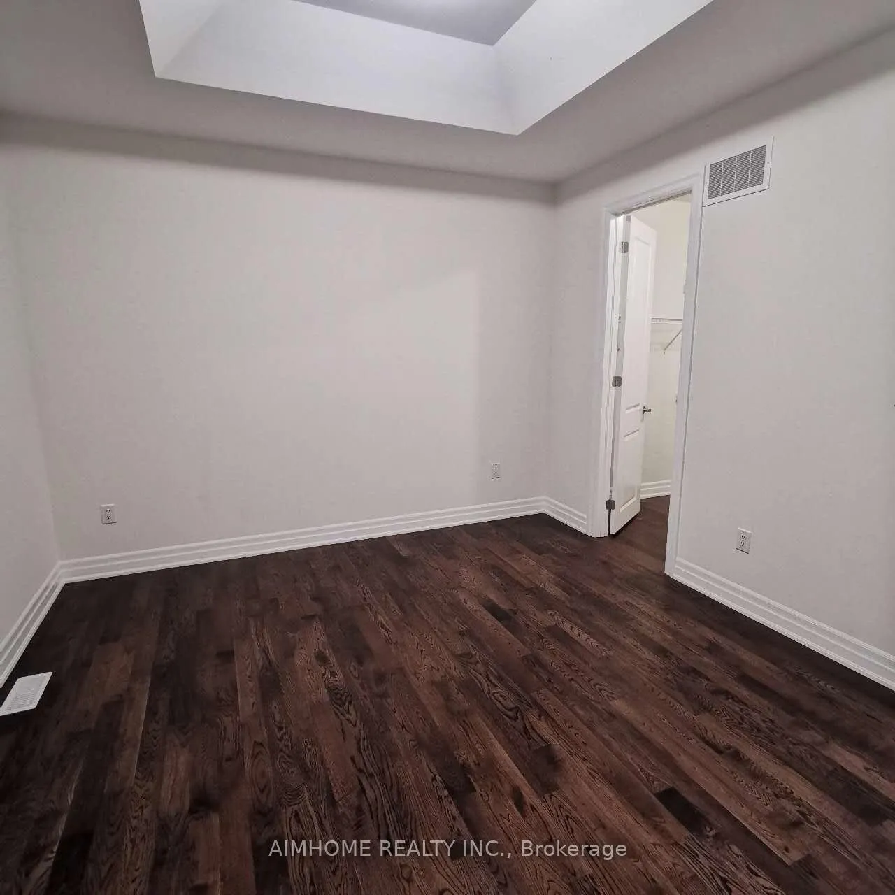 Photo 11 of 26 Navitas Crescent, Markham, Victoria Square — HOMEH