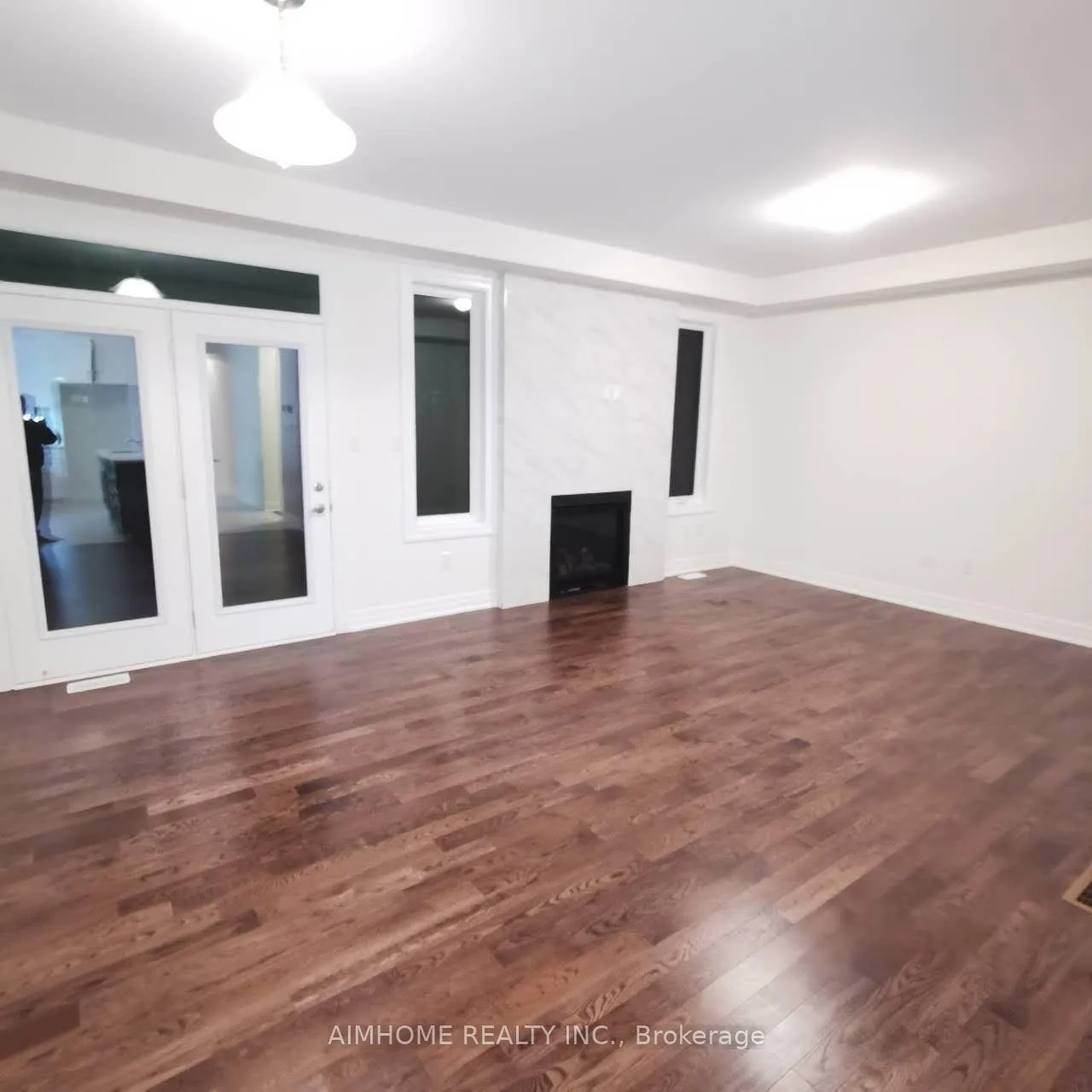 Photo 15 of 26 Navitas Crescent, Markham, Victoria Square — HOMEH