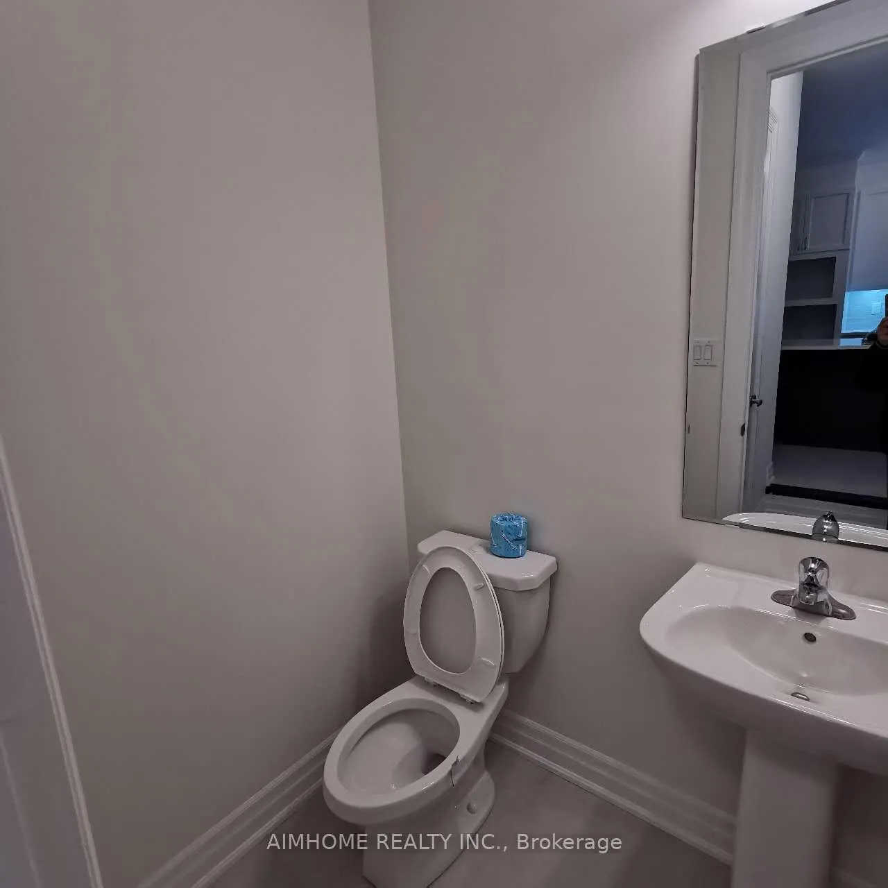 Photo 16 of 26 Navitas Crescent, Markham, Victoria Square — HOMEH