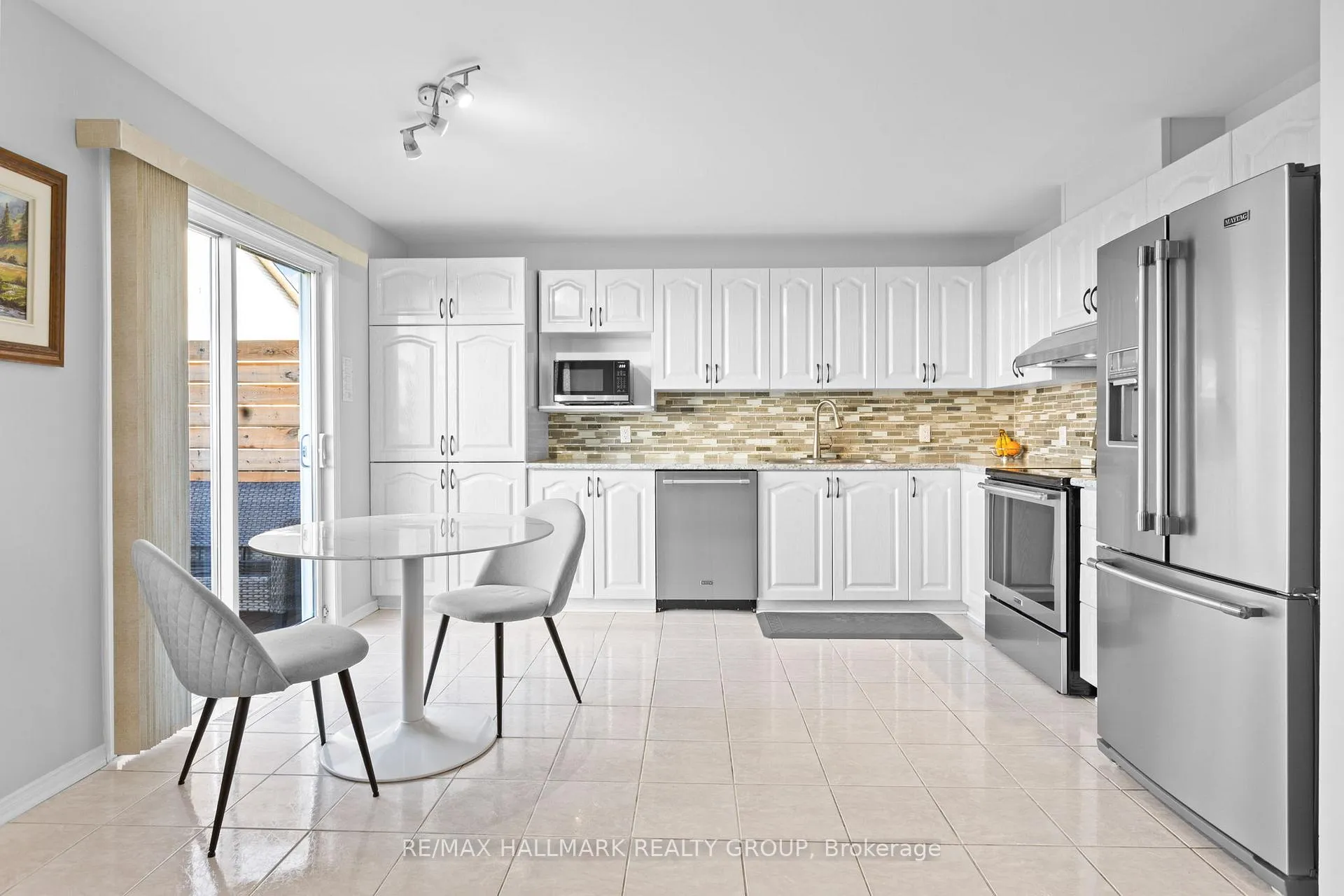 Photo 13 of 5 Rossan Street, Ottawa, Barrhaven East — HOMEH