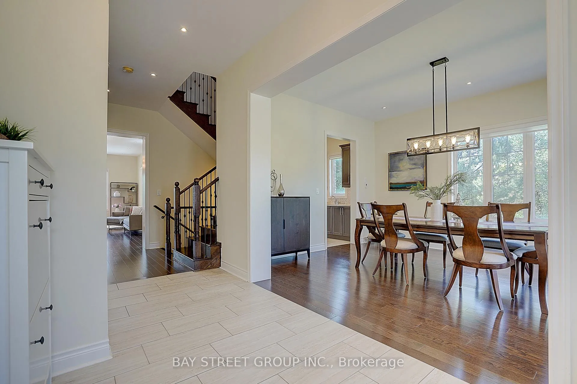 Photo 4 of 96 Match Point Court, Aurora, Aurora Estates — HOMEH