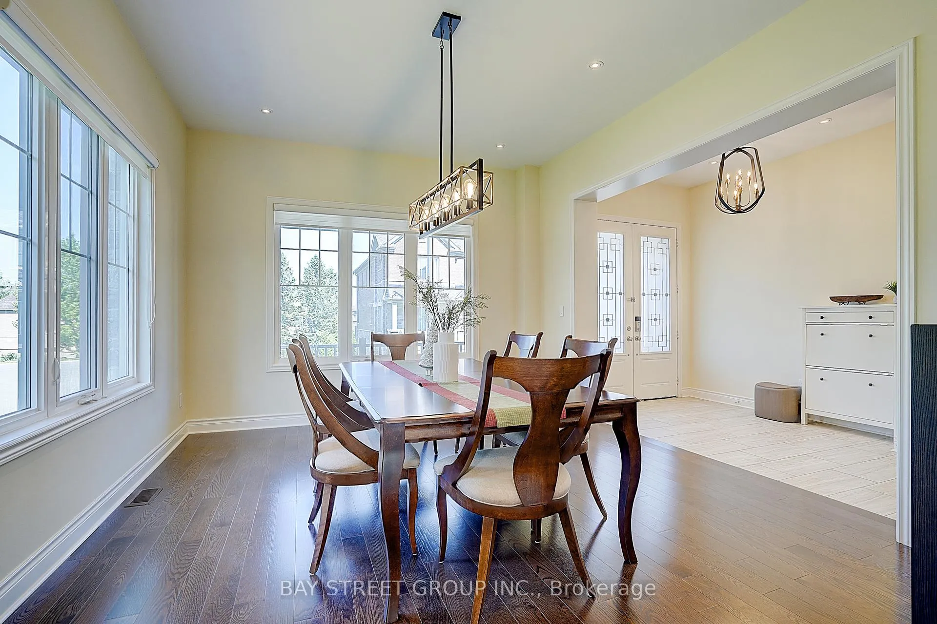 Photo 6 of 96 Match Point Court, Aurora, Aurora Estates — HOMEH