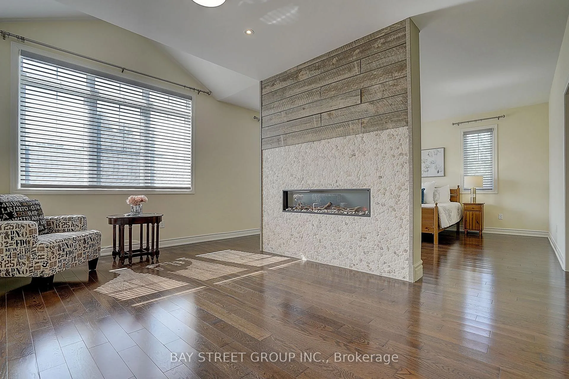 Photo 20 of 96 Match Point Court, Aurora, Aurora Estates — HOMEH