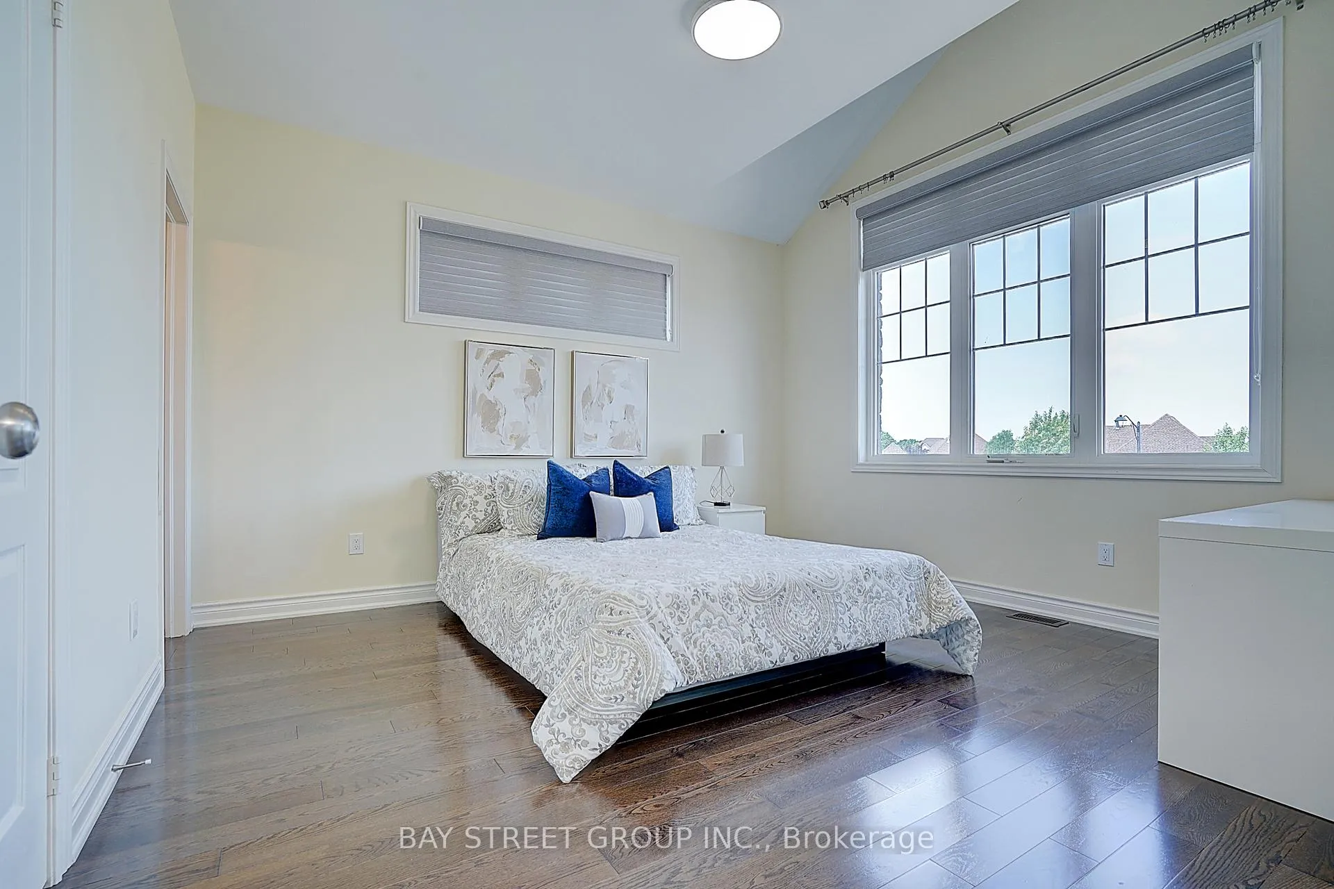 Photo 30 of 96 Match Point Court, Aurora, Aurora Estates — HOMEH