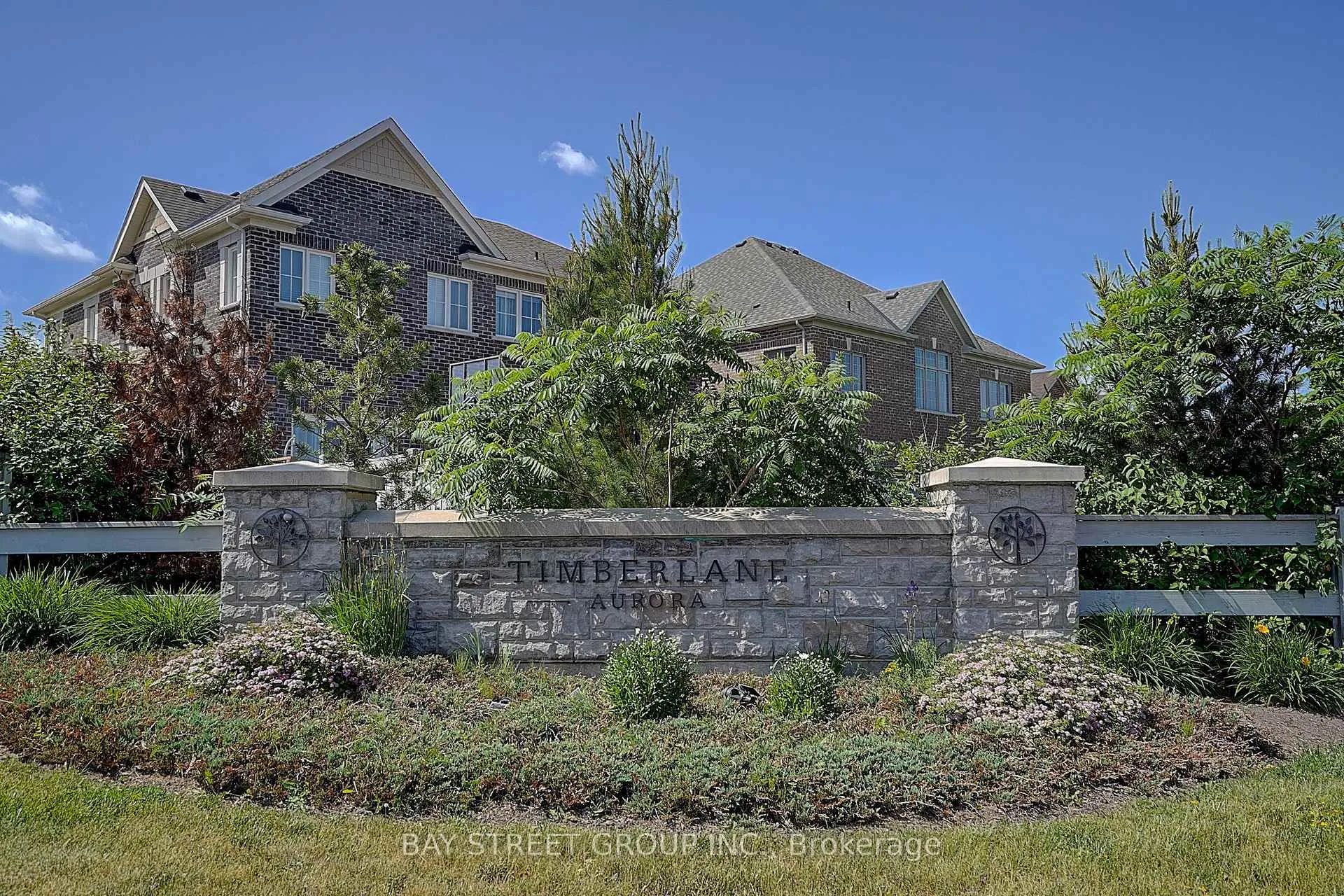 Photo 40 of 96 Match Point Court, Aurora, Aurora Estates — HOMEH