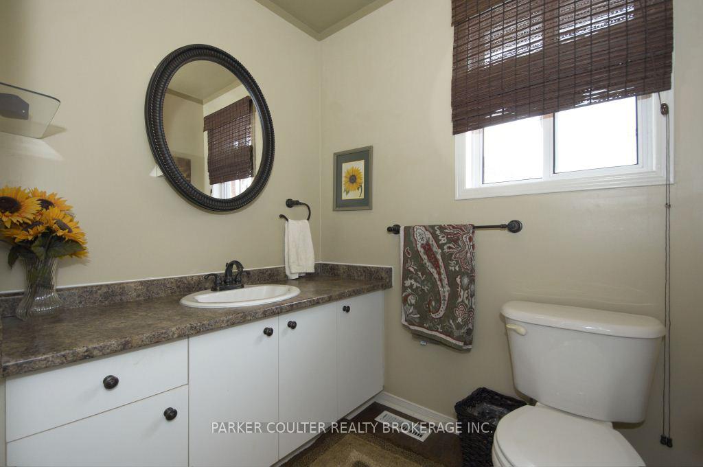 Photo 15 of 7 Teal Place, Barrie, Painswick South — HOMEH
