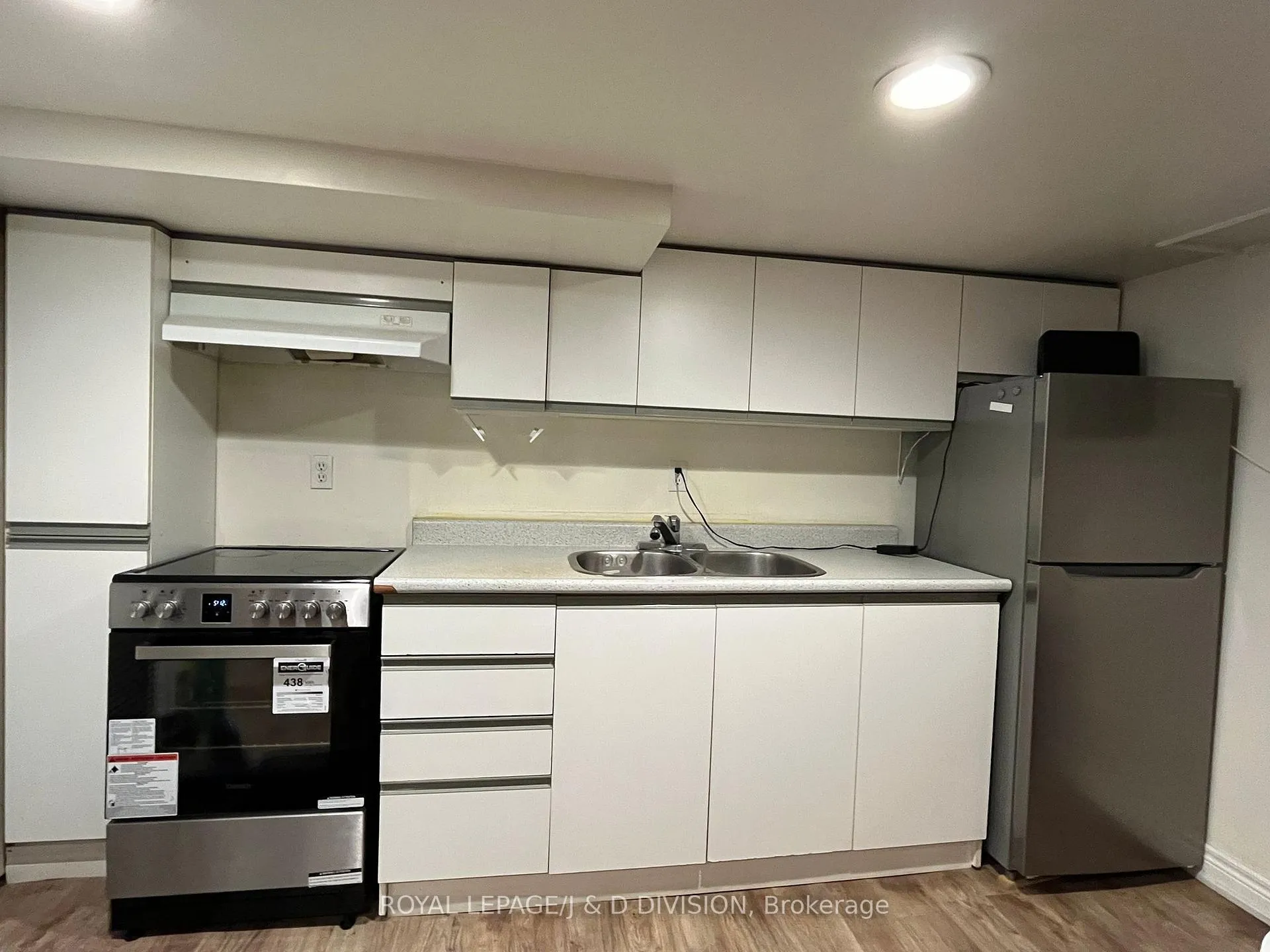 Front of Unit Lower, 256 Mortimer Avenue
