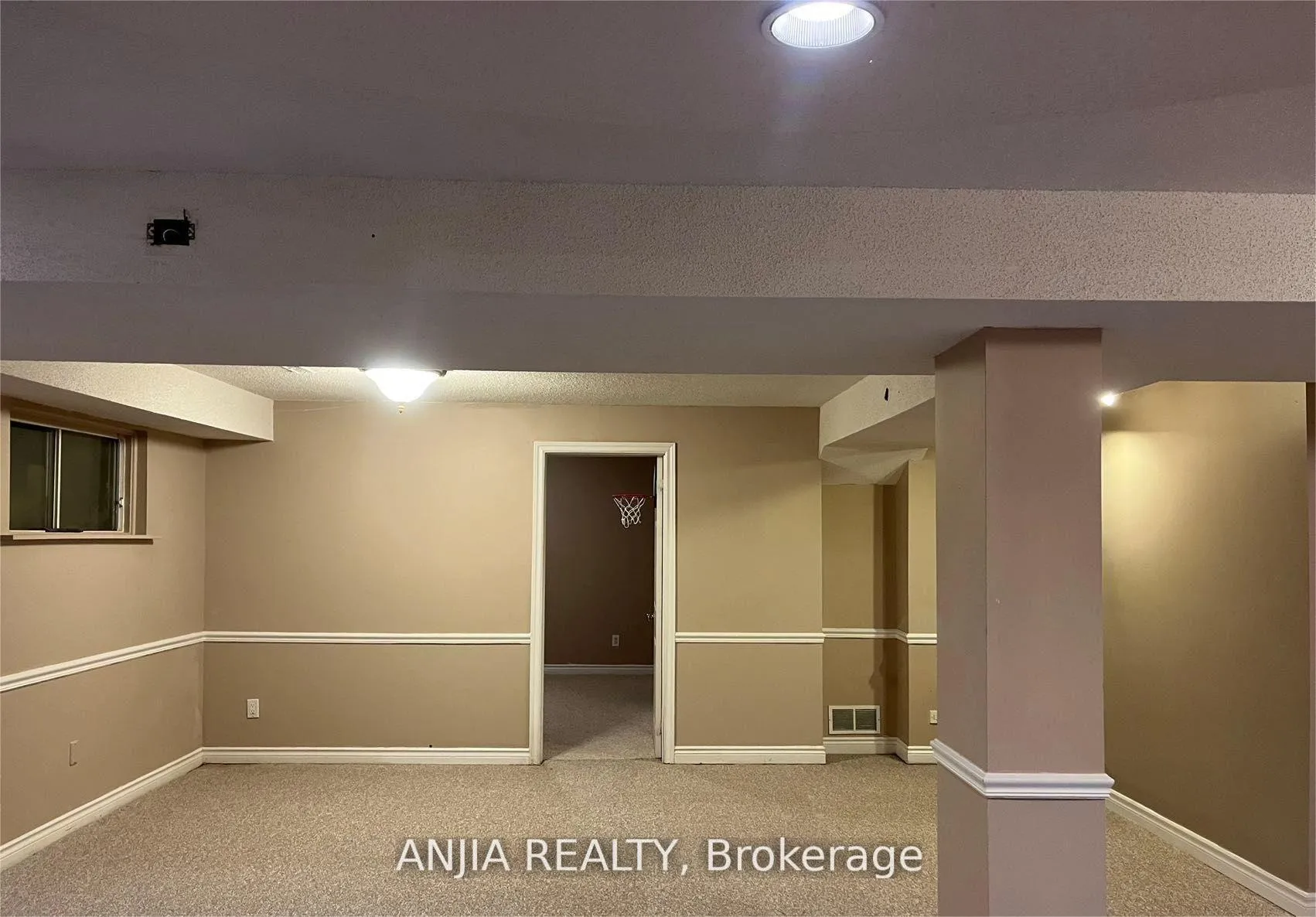Photo 4 of 1 Brewsland Crescent, Markham, Thornlea — HOMEH