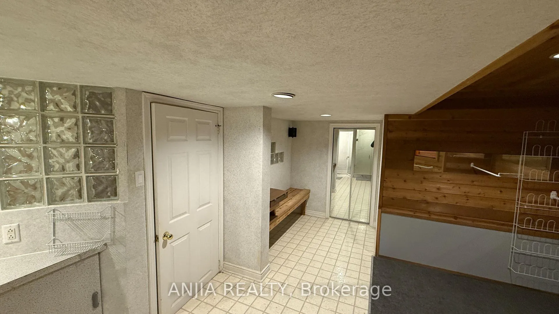 Photo 9 of 1 Brewsland Crescent, Markham, Thornlea — HOMEH