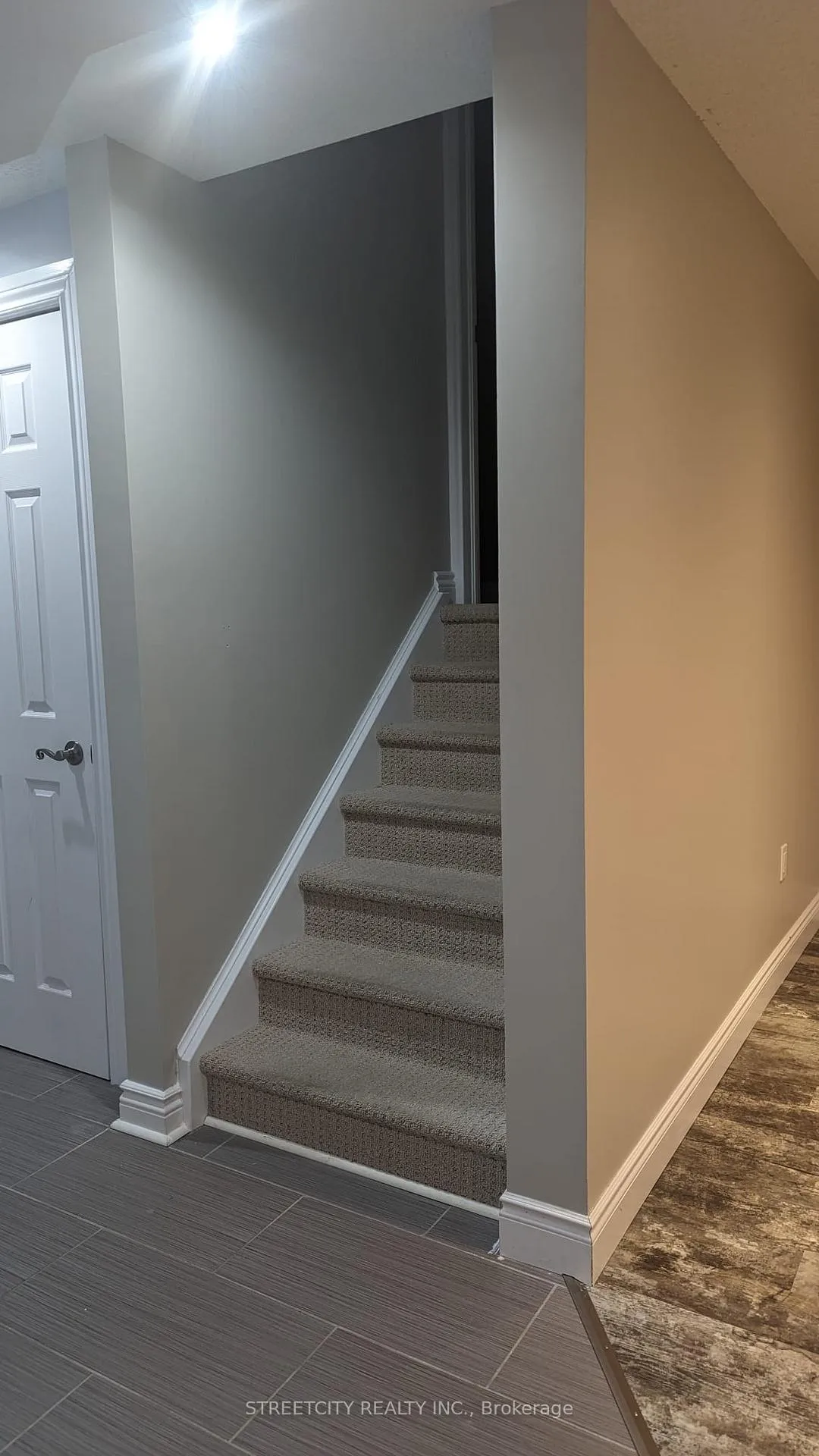 Photo 4 of 24 Frey Crescent, Kitchener — HOMEH