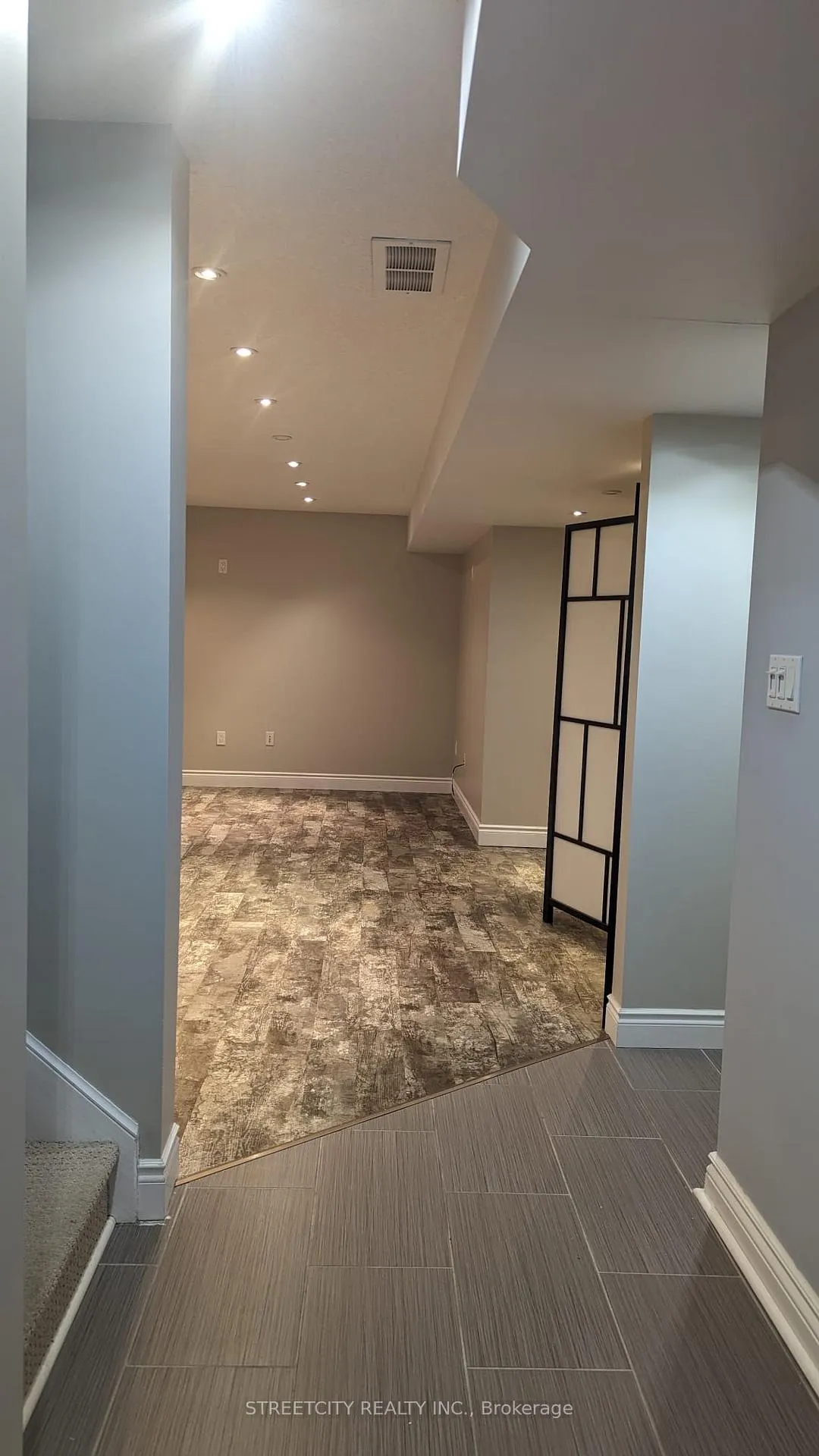 Photo 5 of 24 Frey Crescent, Kitchener — HOMEH