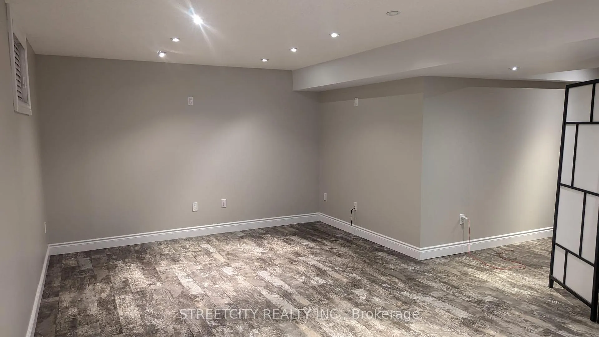 Photo 7 of 24 Frey Crescent, Kitchener — HOMEH