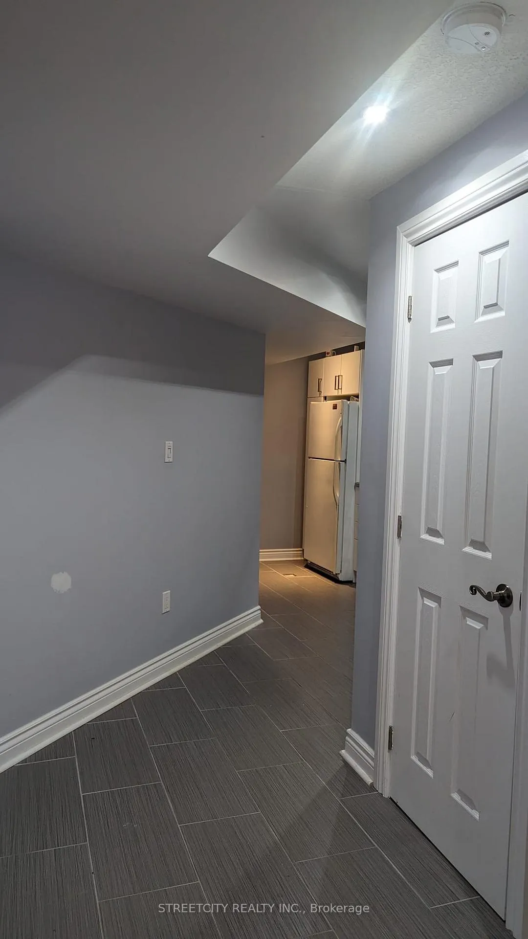 Photo 9 of 24 Frey Crescent, Kitchener — HOMEH