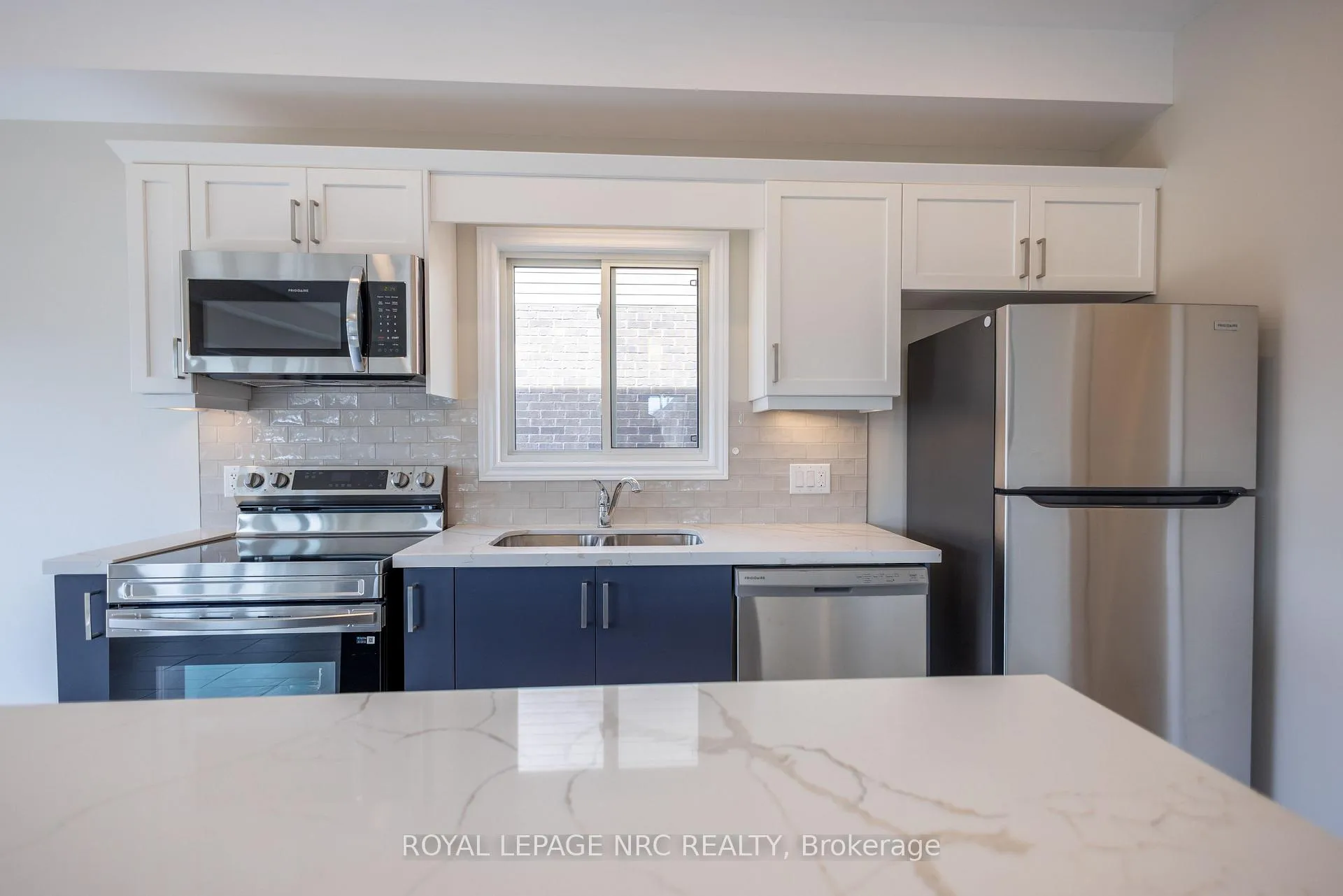 Photo 3 of 25 McMann Drive, Thorold, Thorold Downtown — HOMEH