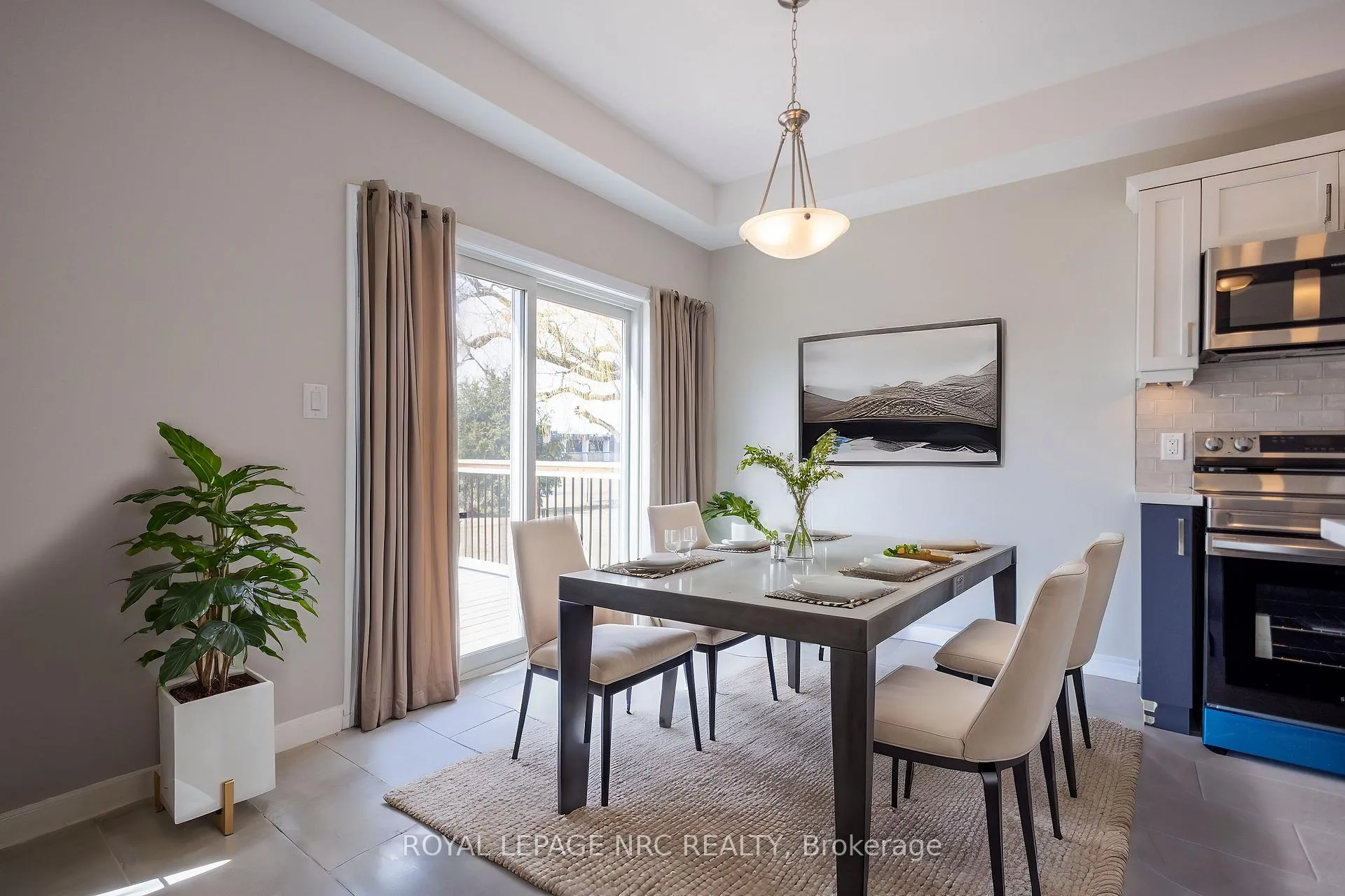 Photo 6 of 25 McMann Drive, Thorold, Thorold Downtown — HOMEH