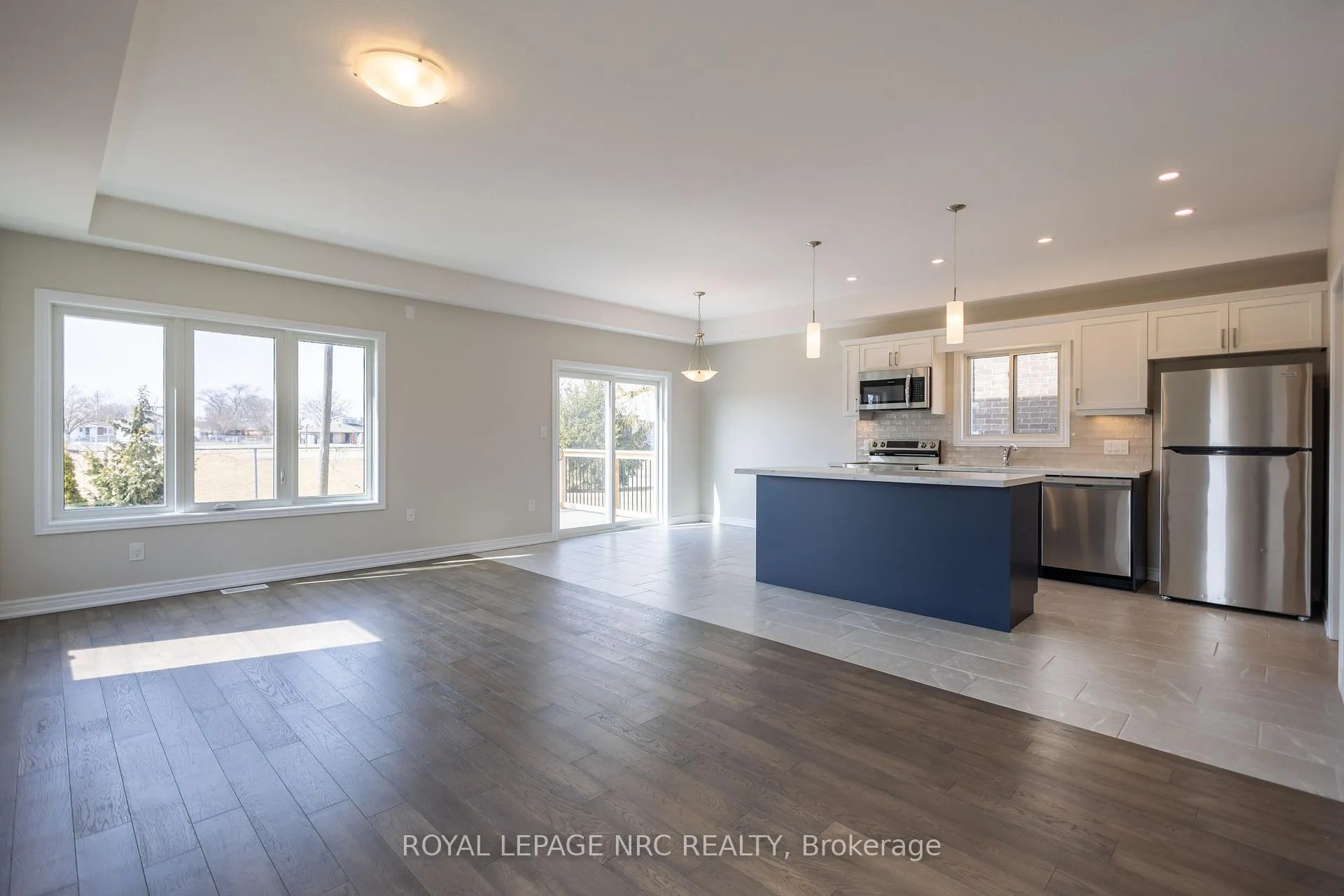 Photo 8 of 25 McMann Drive, Thorold, Thorold Downtown — HOMEH