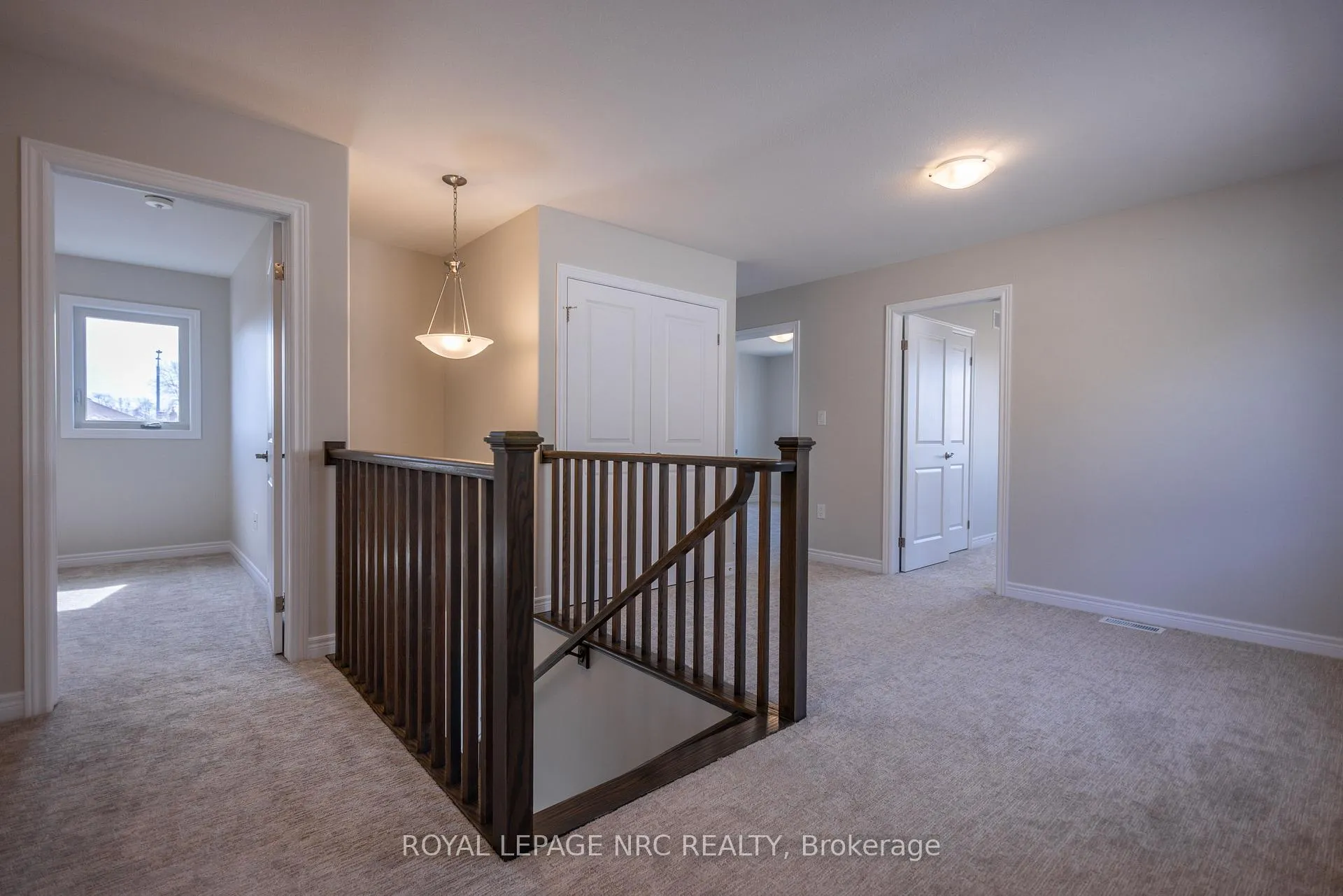 Photo 13 of 25 McMann Drive, Thorold, Thorold Downtown — HOMEH