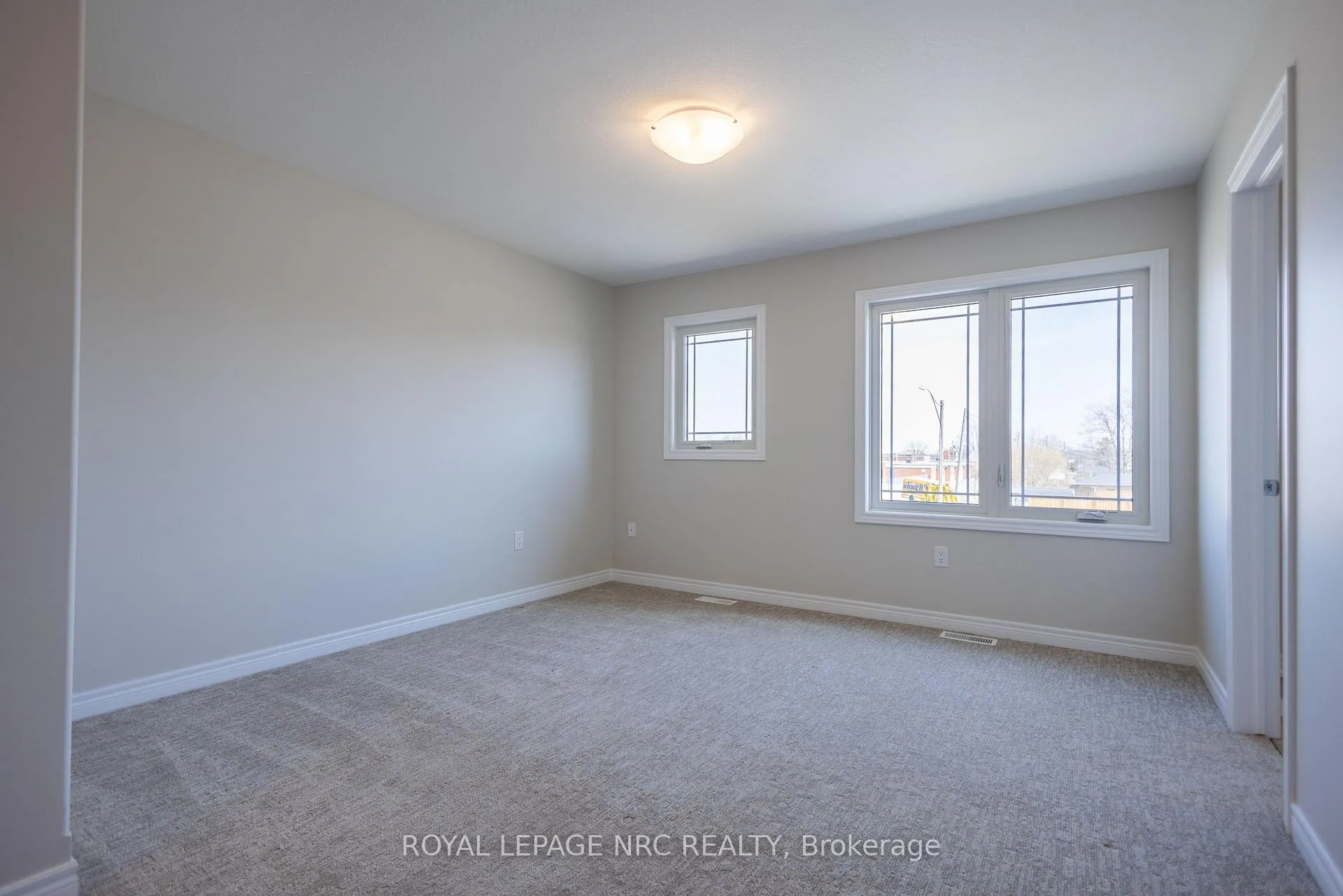 Photo 20 of 25 McMann Drive, Thorold, Thorold Downtown — HOMEH