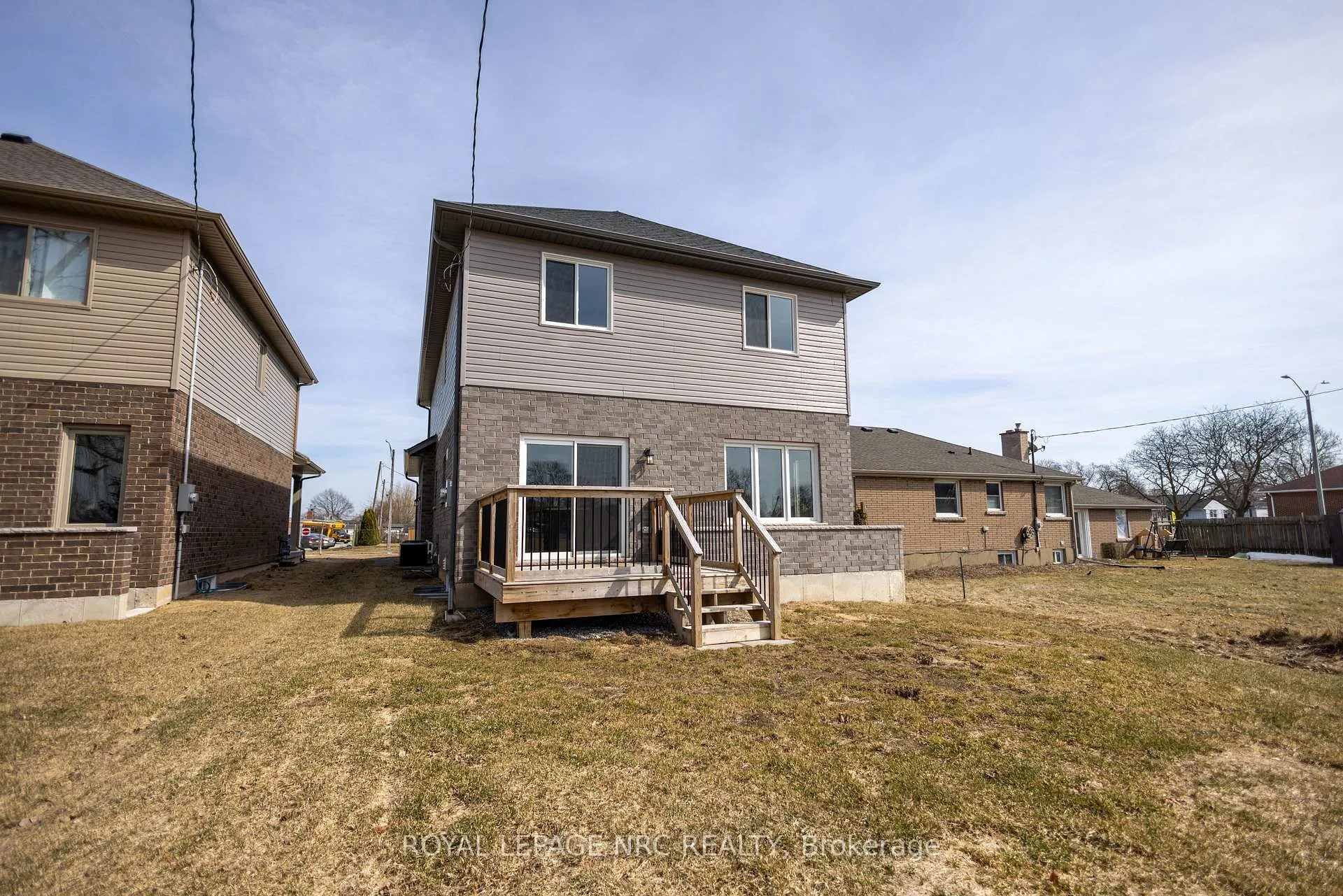 Photo 36 of 25 McMann Drive, Thorold, Thorold Downtown — HOMEH