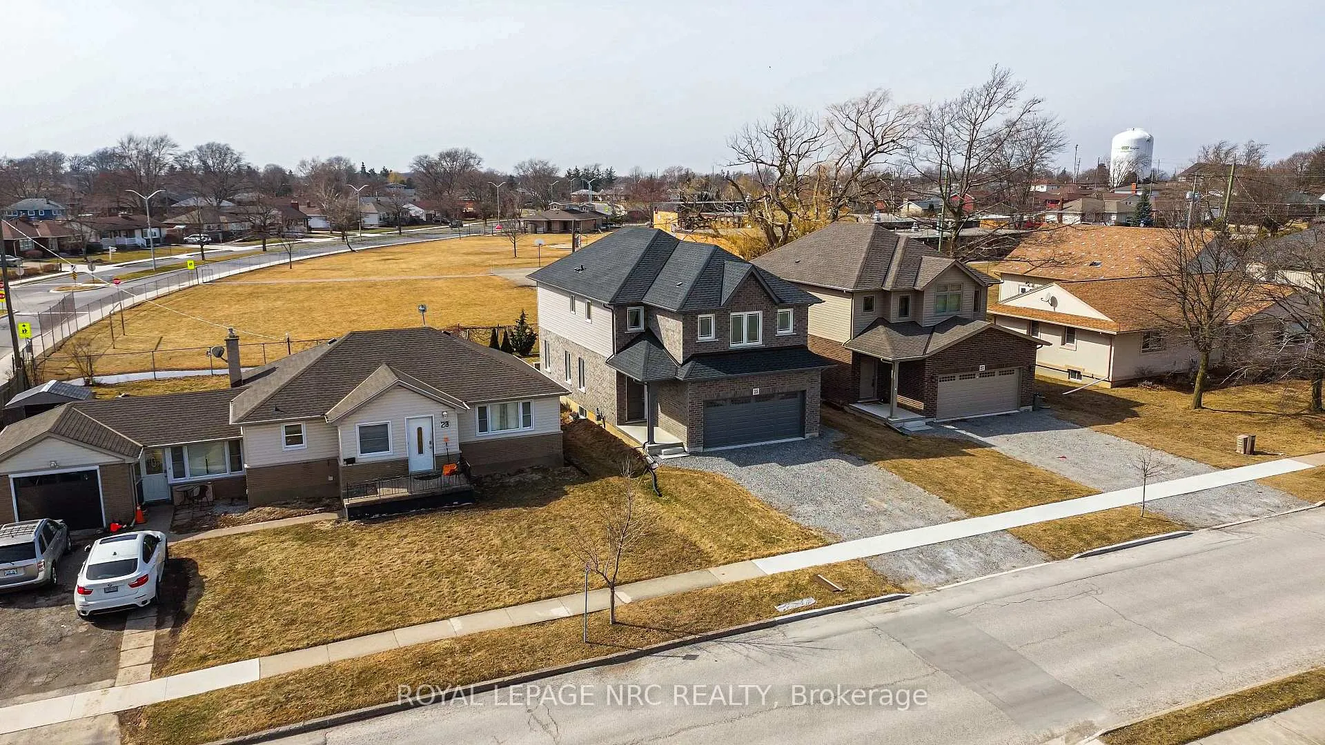 Photo 38 of 25 McMann Drive, Thorold, Thorold Downtown — HOMEH
