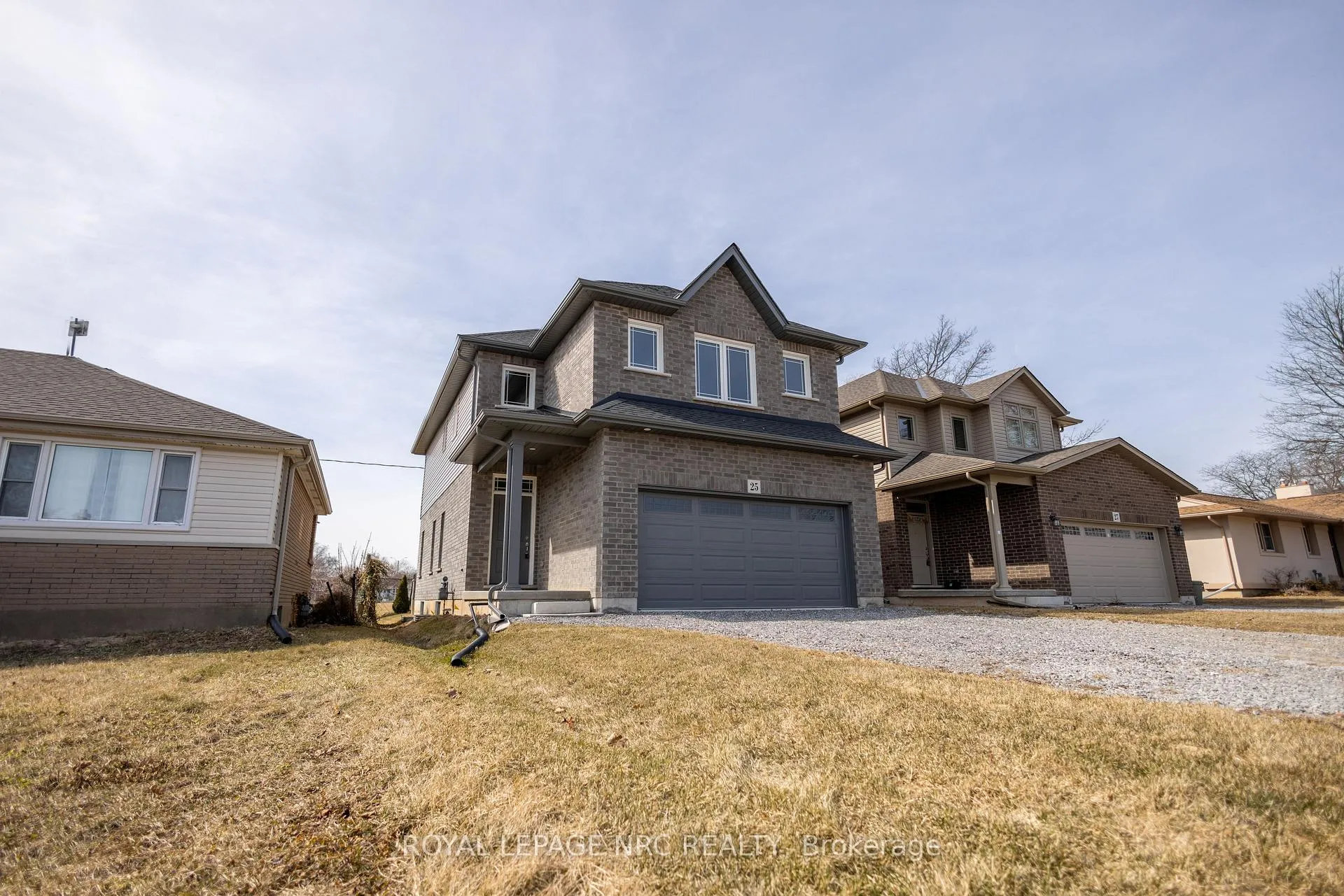 Photo 44 of 25 McMann Drive, Thorold, Thorold Downtown — HOMEH