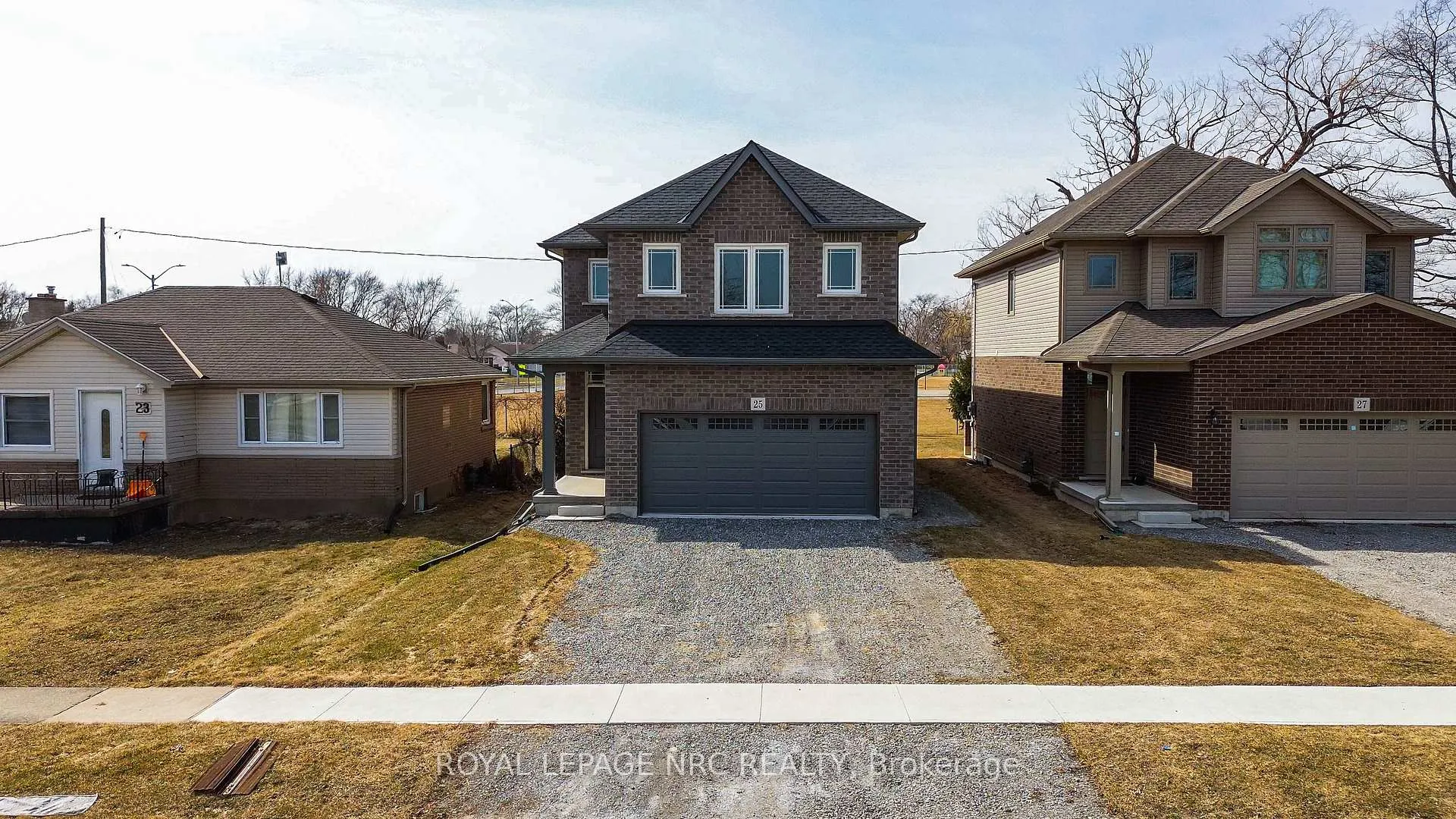 Photo 45 of 25 McMann Drive, Thorold, Thorold Downtown — HOMEH
