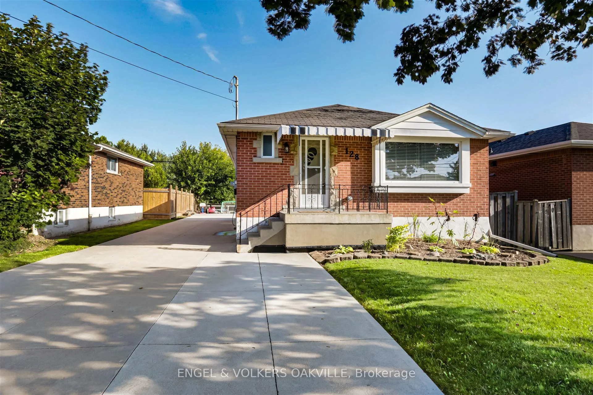Photo 1 of Unit Upper, 128 Winchester Boulevard, Hamilton, Hampton Heights — HOMEH