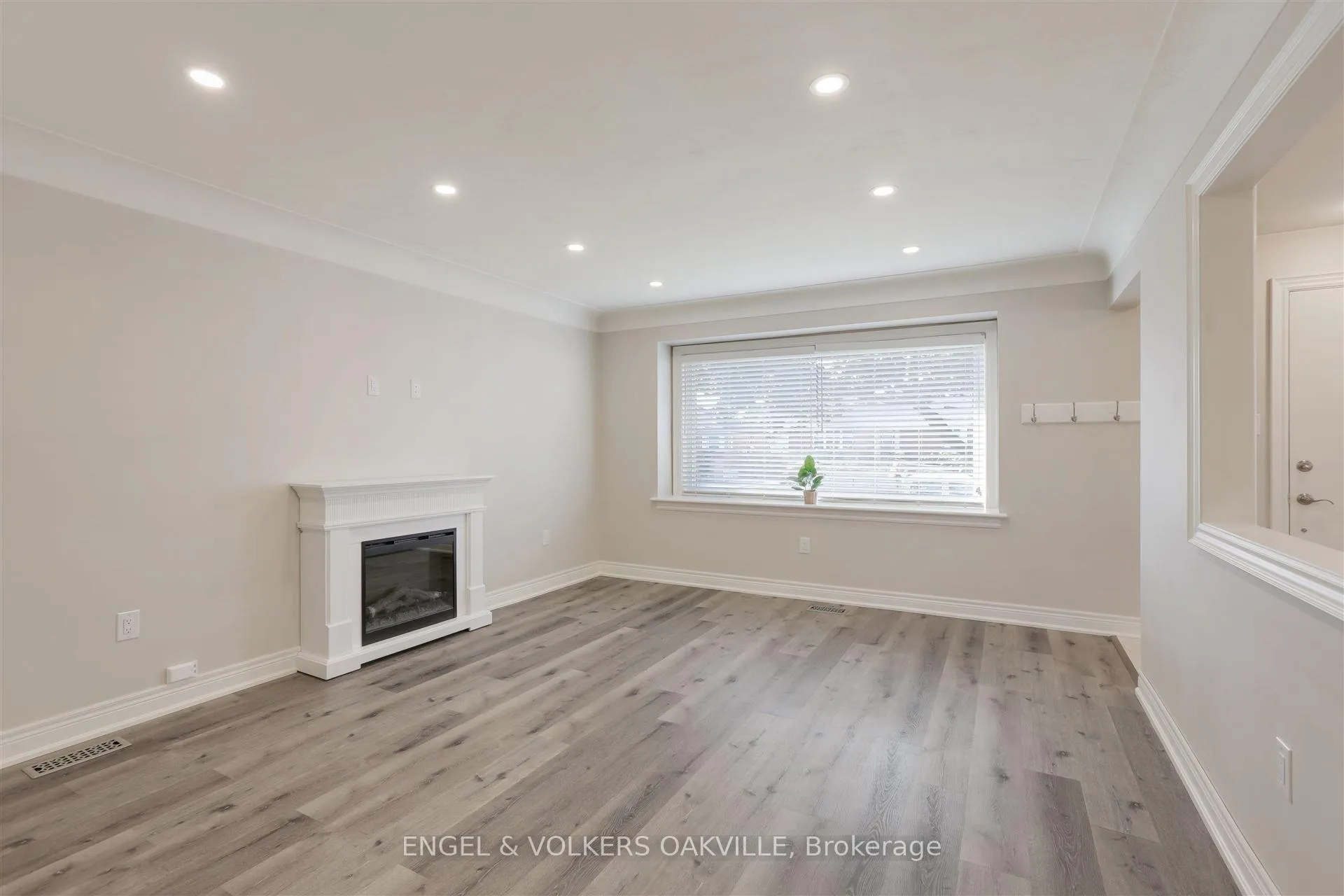 Photo 9 of Unit Upper, 128 Winchester Boulevard, Hamilton, Hampton Heights — HOMEH