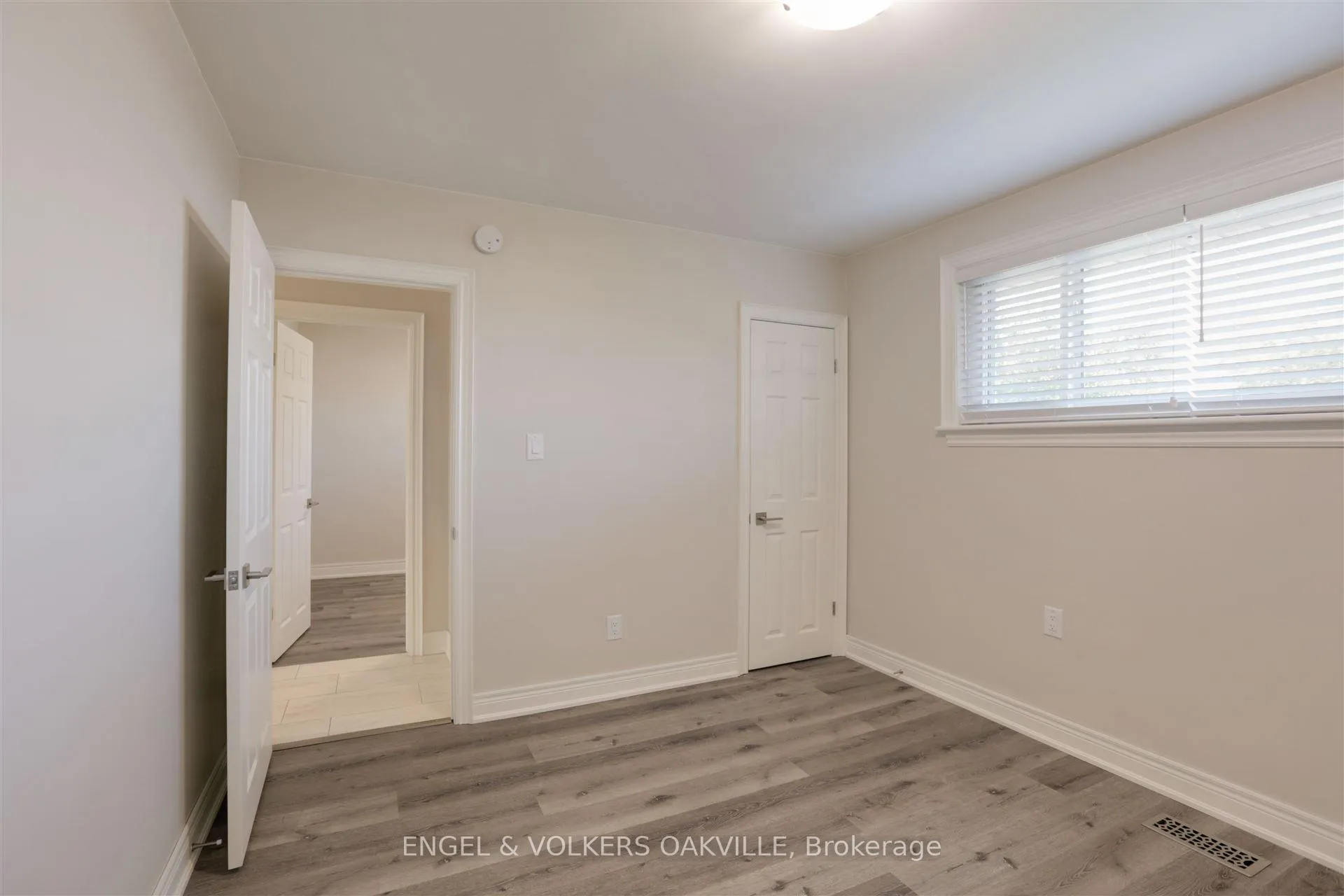 Photo 12 of Unit Upper, 128 Winchester Boulevard, Hamilton, Hampton Heights — HOMEH