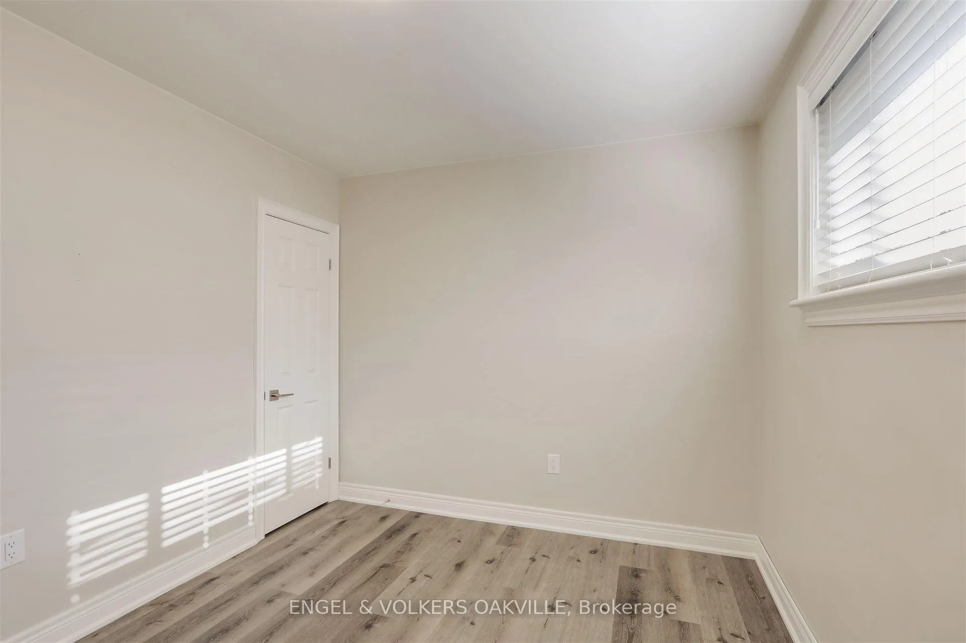 Photo 15 of Unit Upper, 128 Winchester Boulevard, Hamilton, Hampton Heights — HOMEH