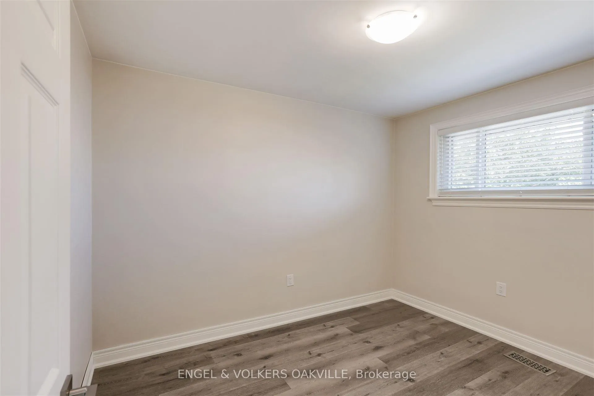 Photo 16 of Unit Upper, 128 Winchester Boulevard, Hamilton, Hampton Heights — HOMEH