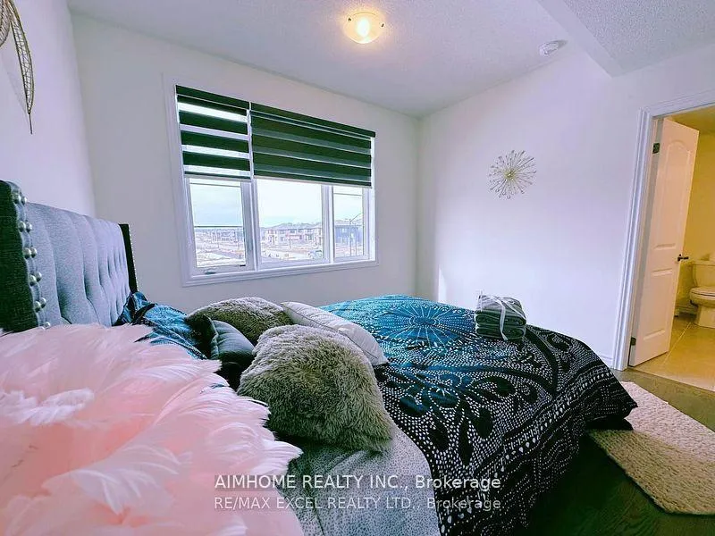 Photo 6 of 72 Sun Valley Avenue, Wasaga Beach — HOMEH