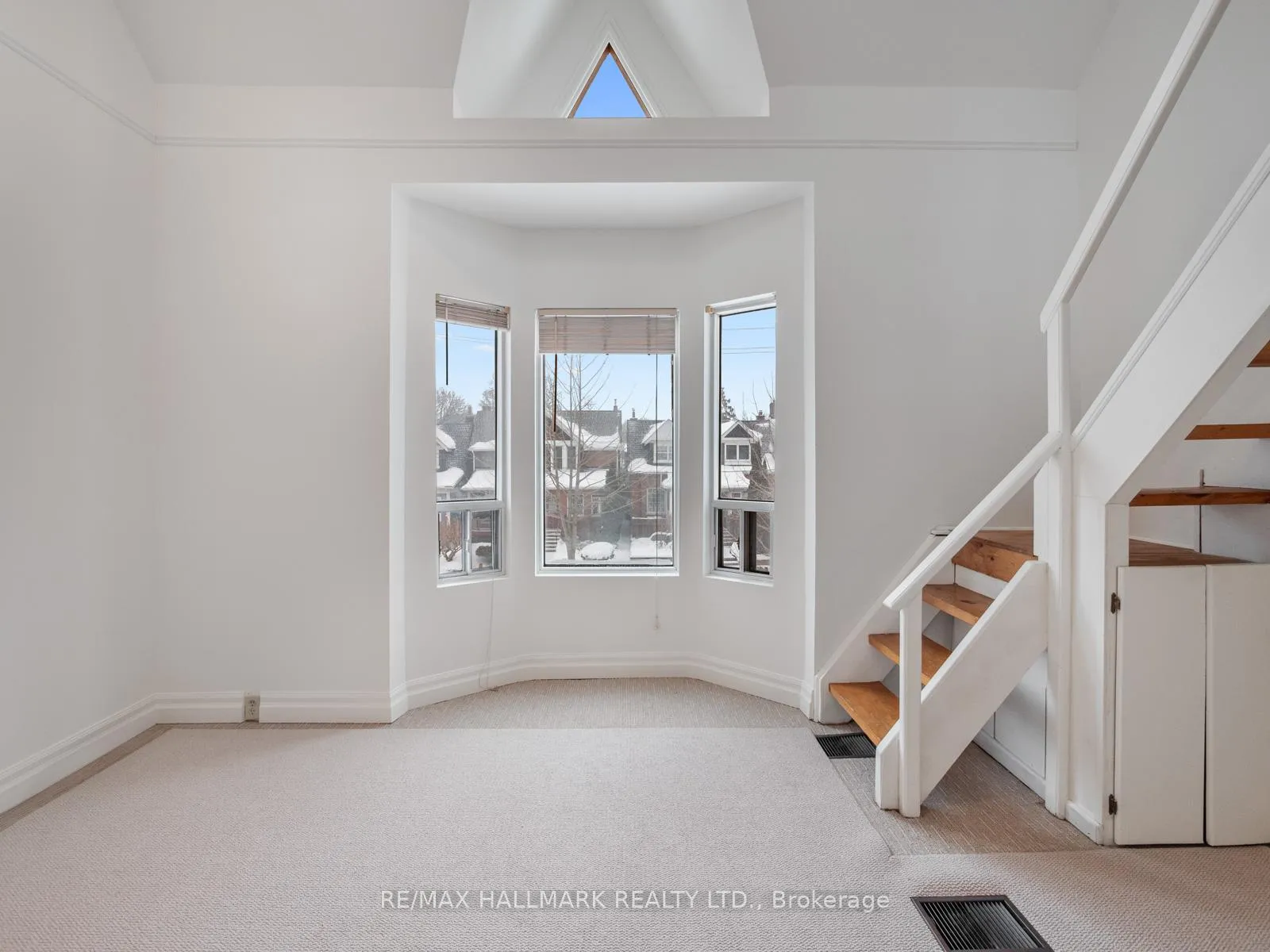 Photo 17 of Unit Upper, 55 Eastmount Avenue, Toronto, Playter Estates-Danforth — HOMEH